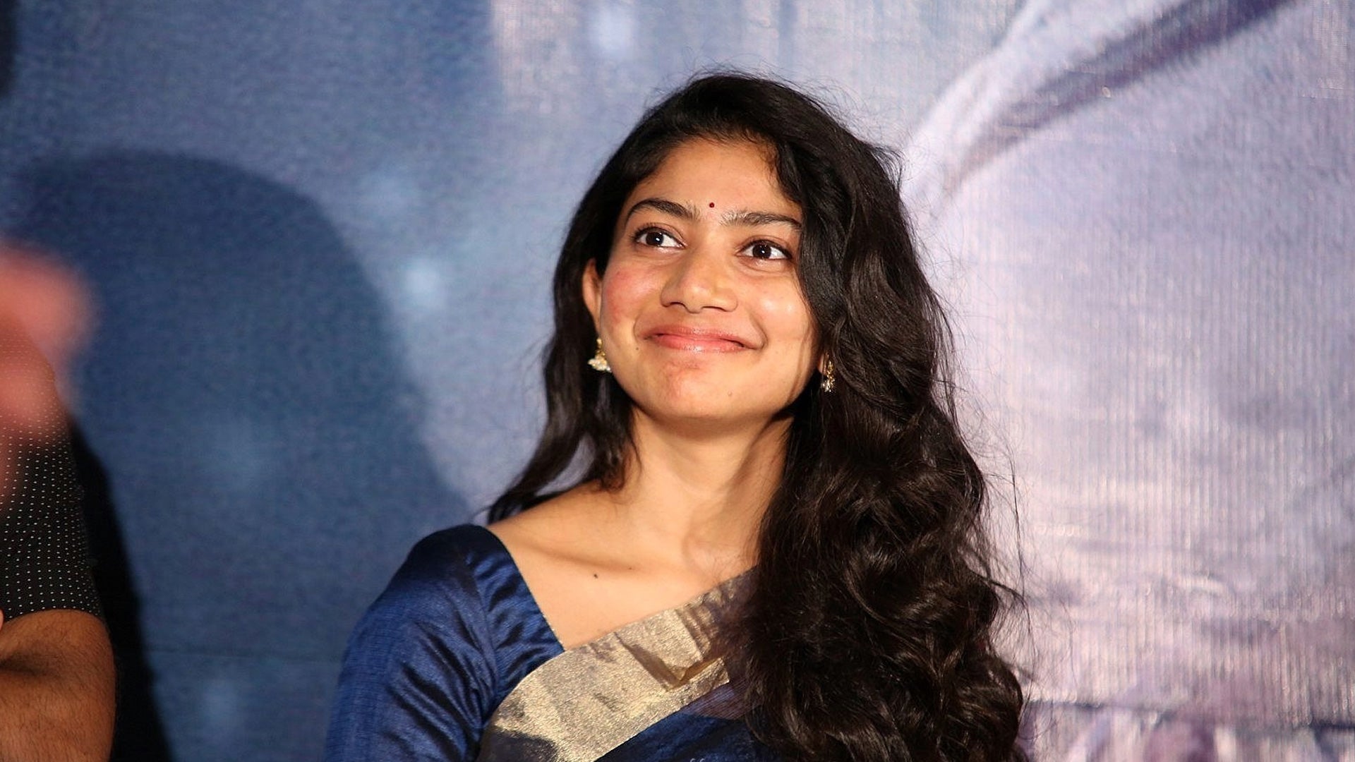 Sai Pallavi teams up with Dhanush in Maari 2