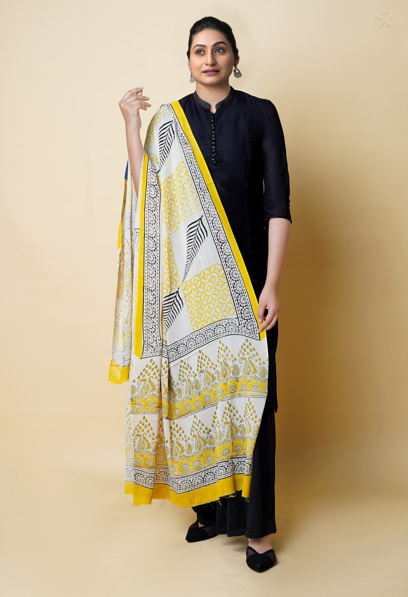 Half White Pure Batik Printed georgette Dupatta–UDS5264