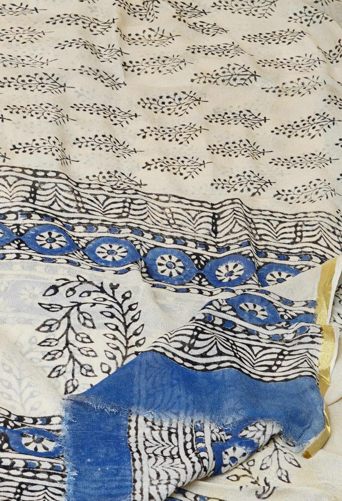 Half White Pure Batik Printed Chiffon Dupatta–UDS5284