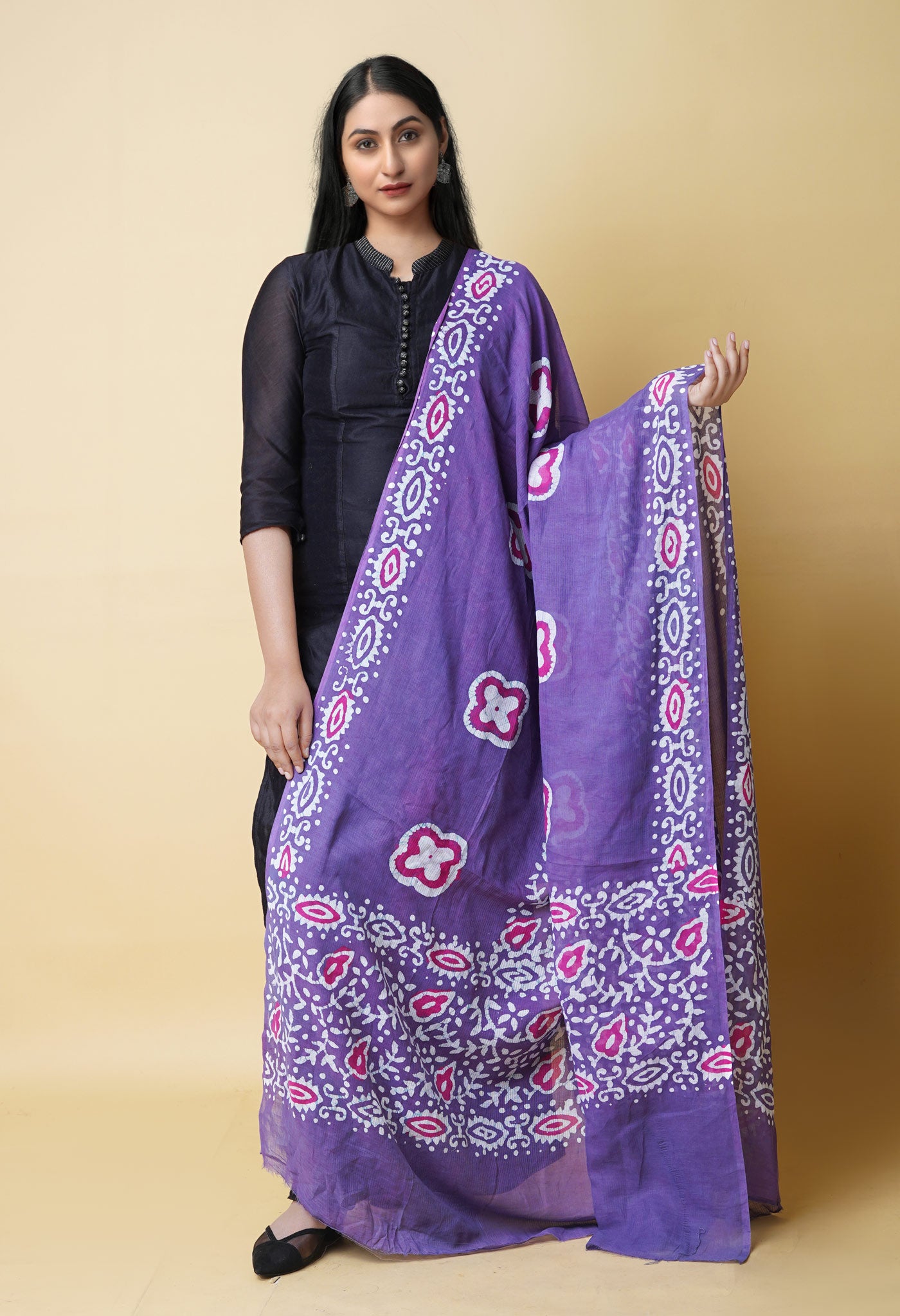 Violet Pure Batik Heavy Cotton Dupatta – UDS5334