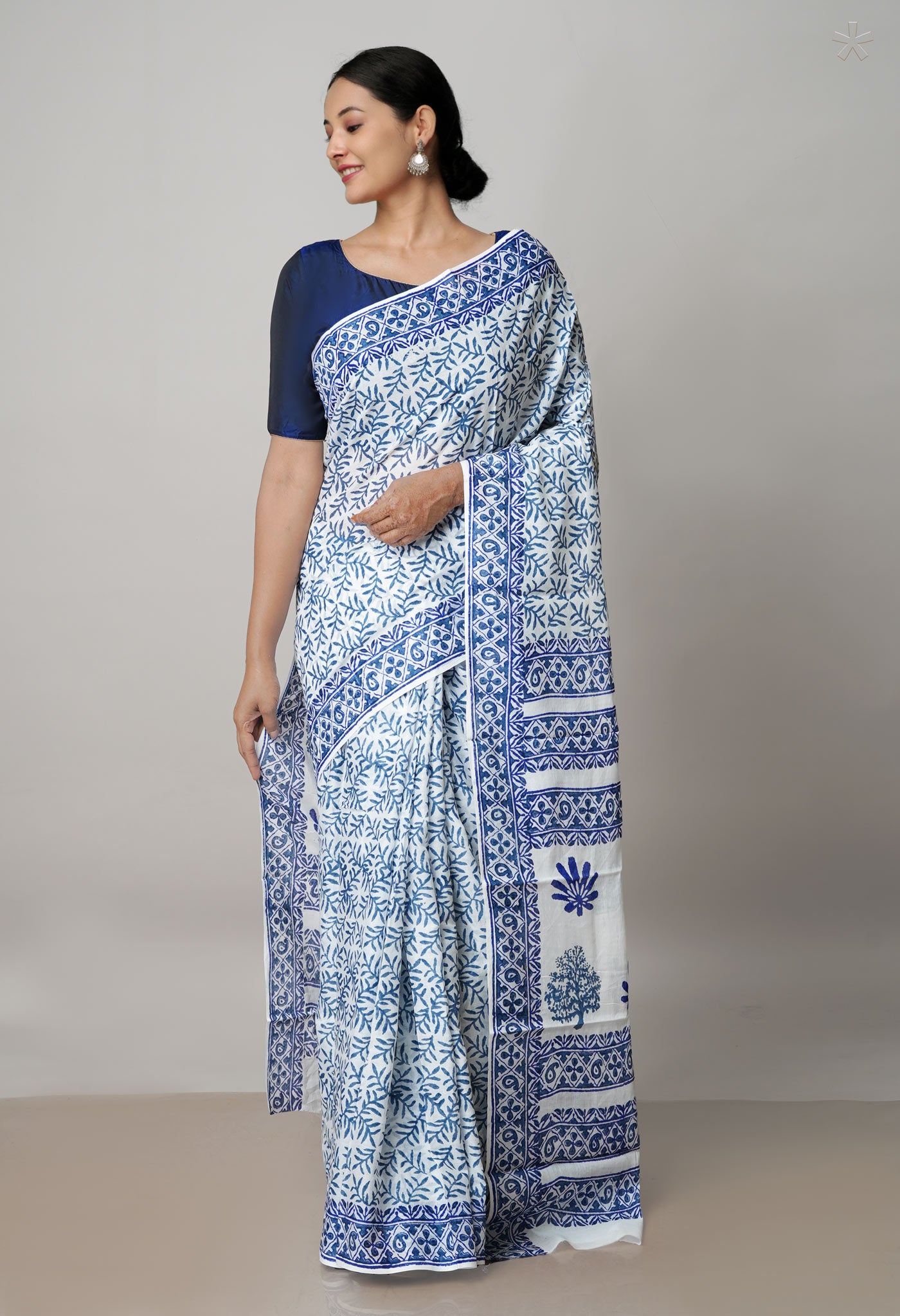 White Pure Block Printed  Superfine Mulmul Cotton Saree With Kalamkari Blouse Piece-UNM72934