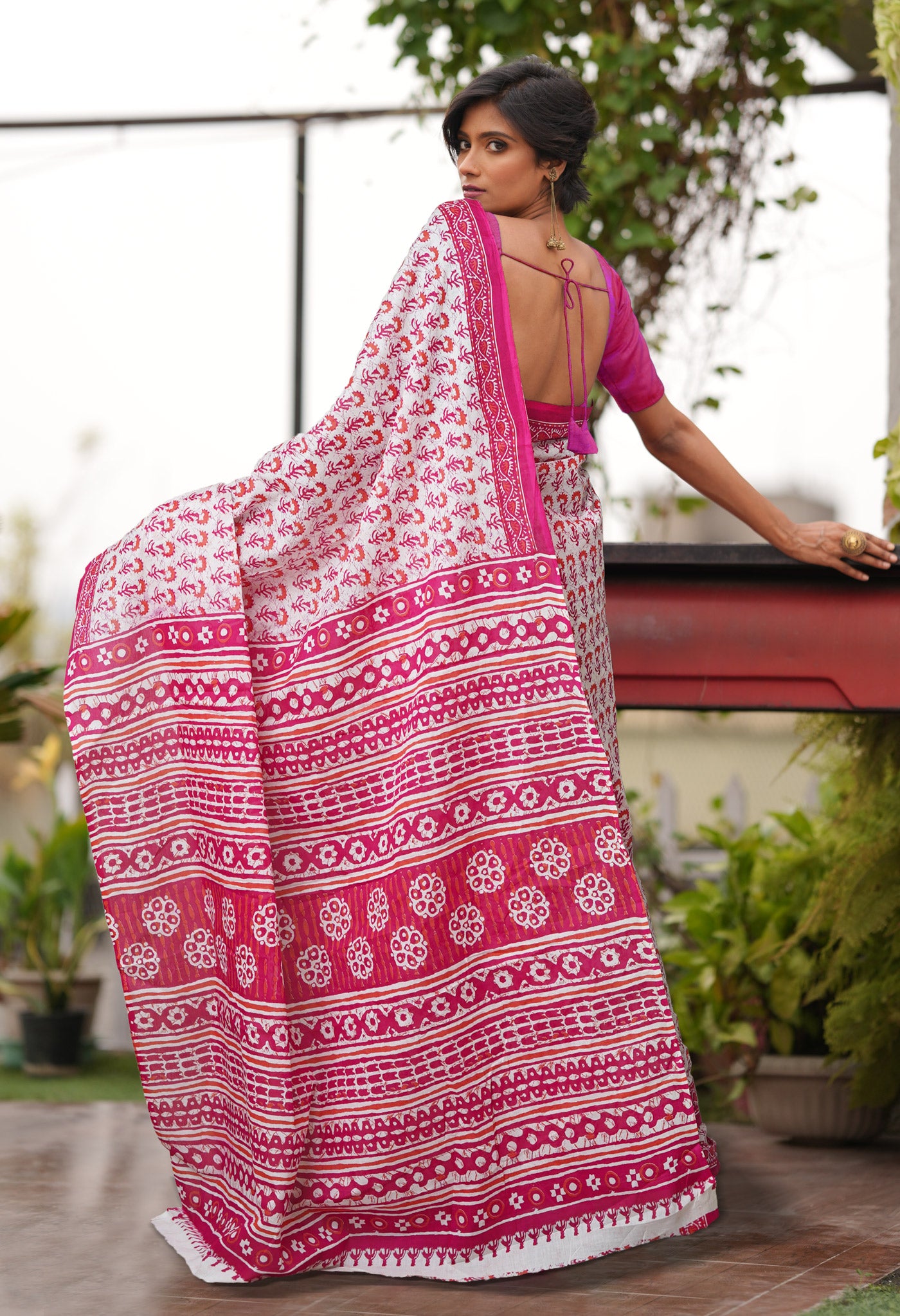 White-Pink Pure Block Printed Soft Cotton Saree