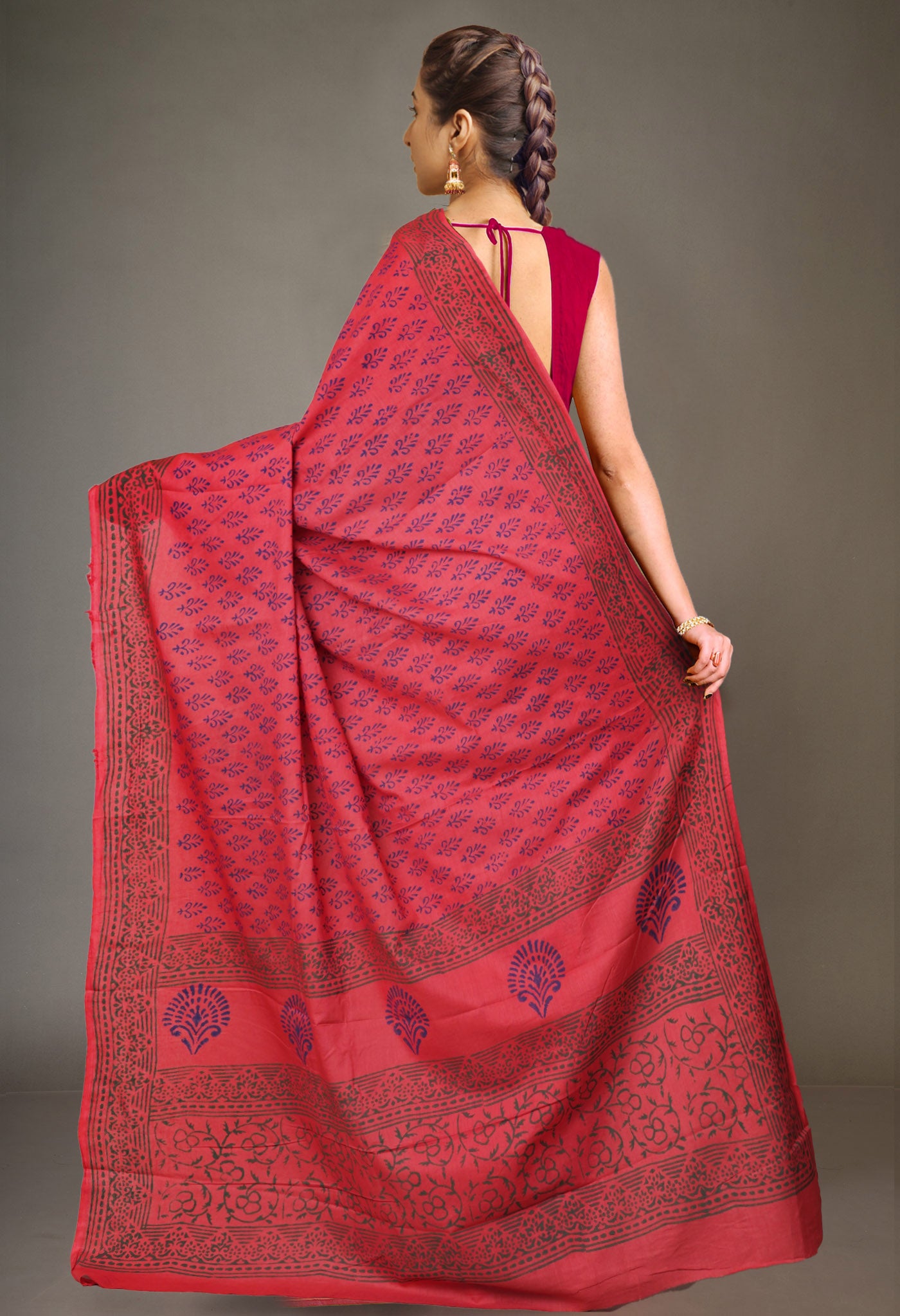 Red Pure Block Printed Soft Cotton Saree-UNM78994