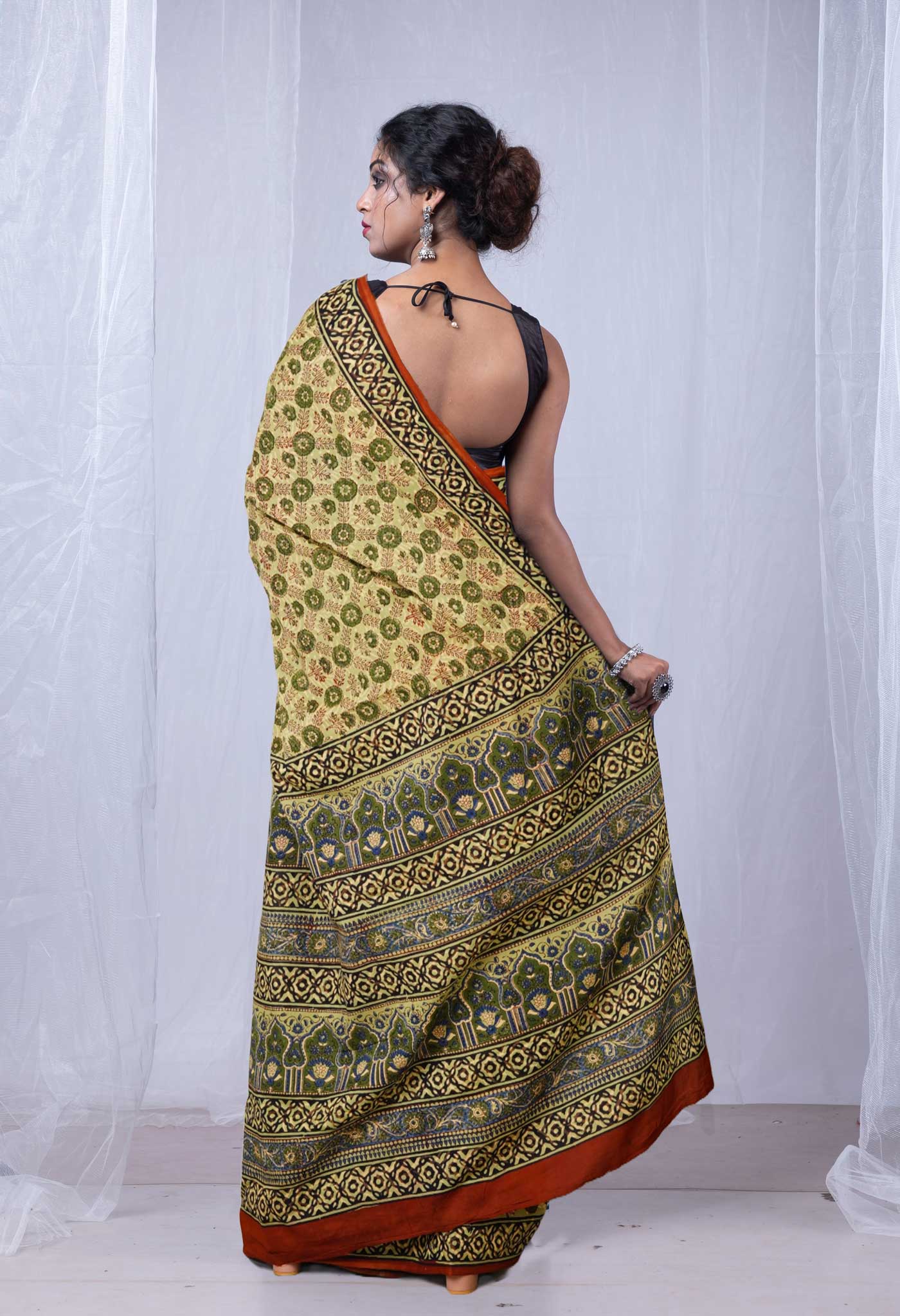 Green Pure Bagru Printed Soft Cotton Saree-UNM79478