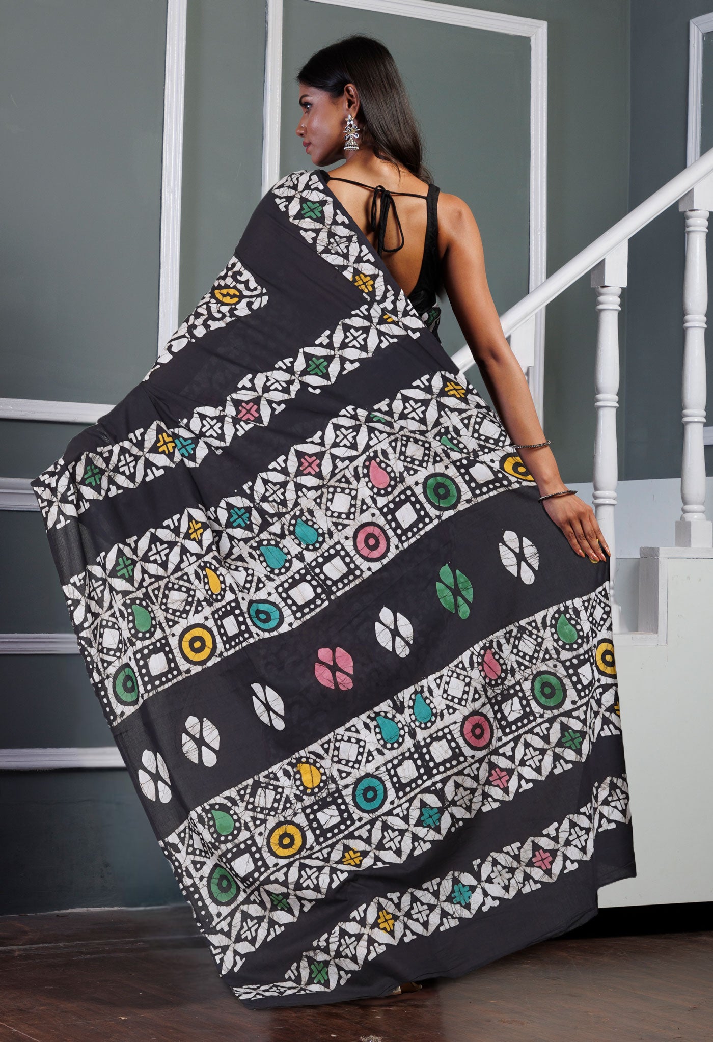 Black Pure  Wax Batik Printed Soft Cotton Saree-UNM80564