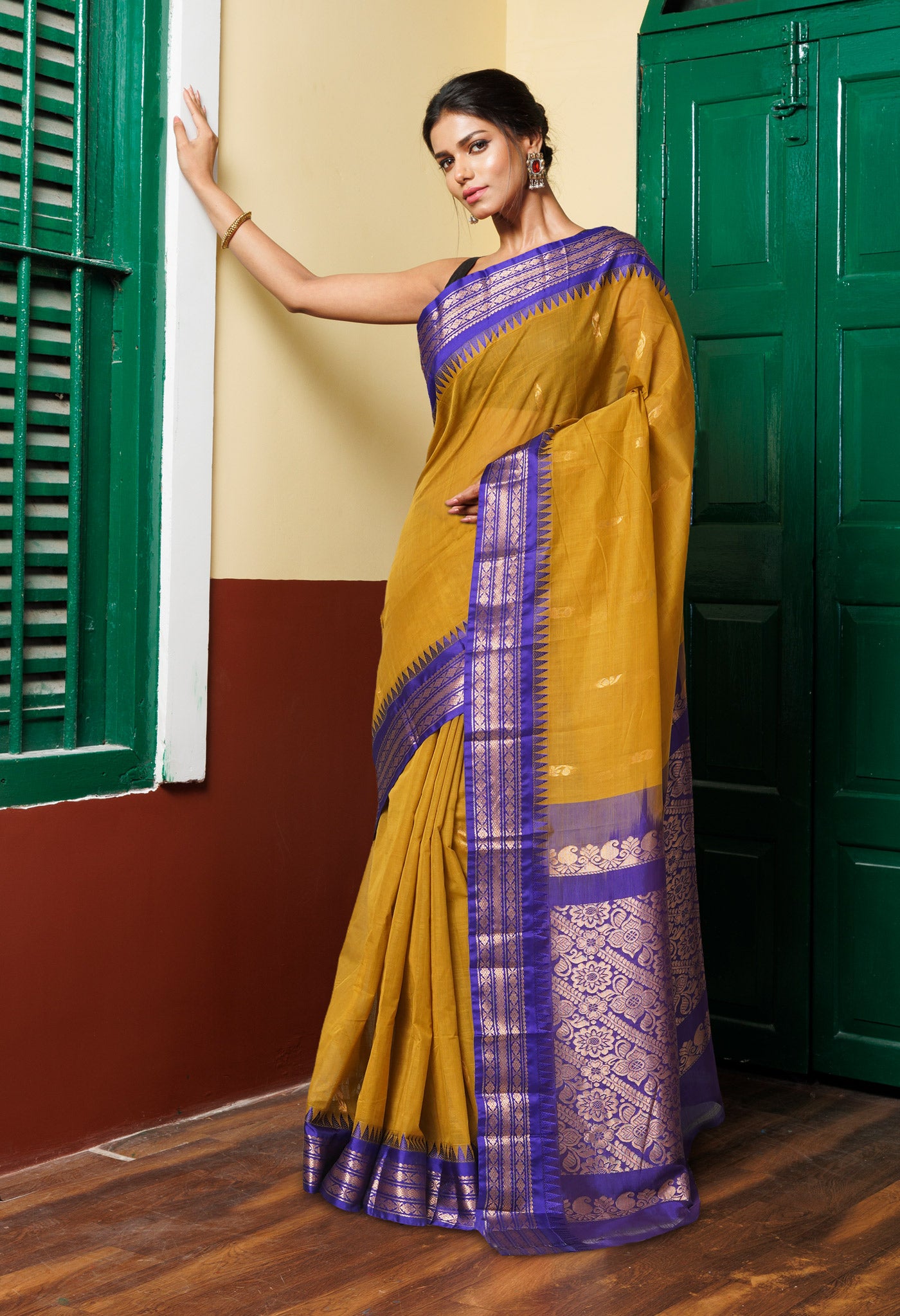 Mehindi Green-Dark Blue Pure Handloom Gadwal Cotton Saree-UNM80606