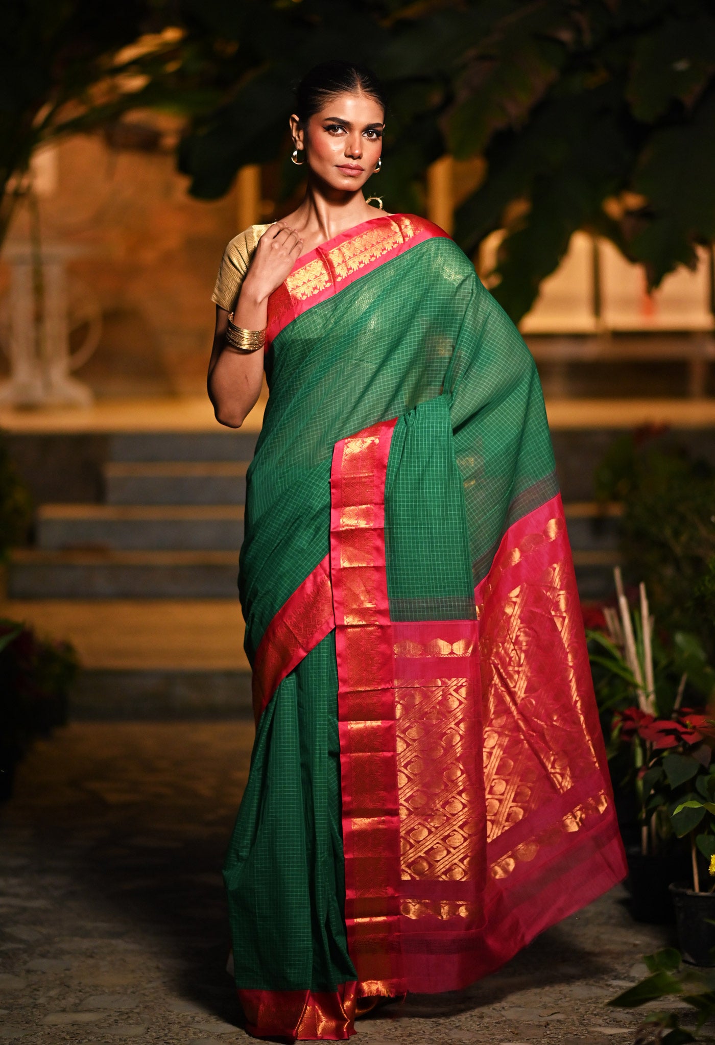 Green-Red PureHandloom Checks Gadwal Cotton Saree-UNM80730