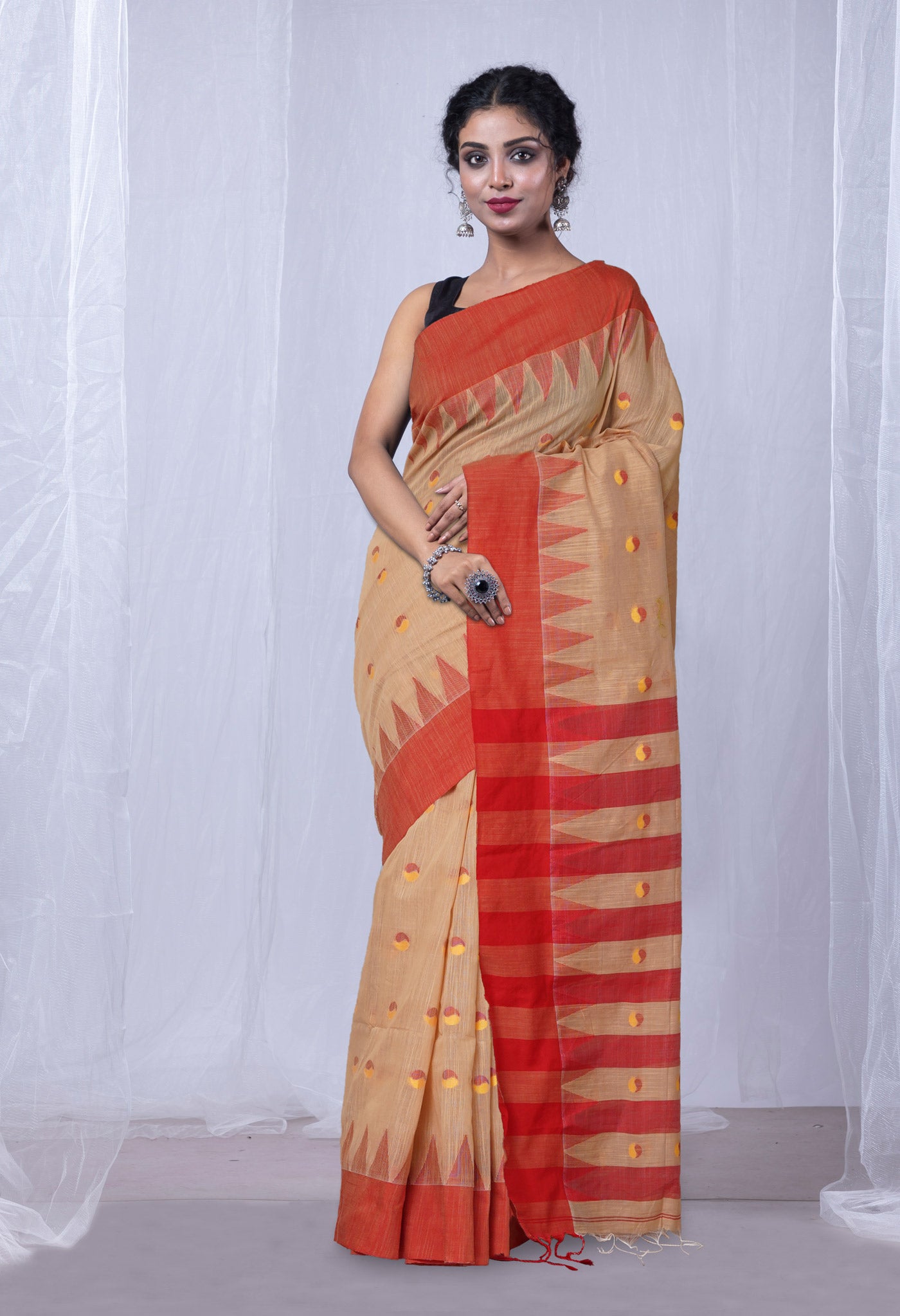 Beige Pure Handloom Bengal Cotton Linen Saree-UNM81585