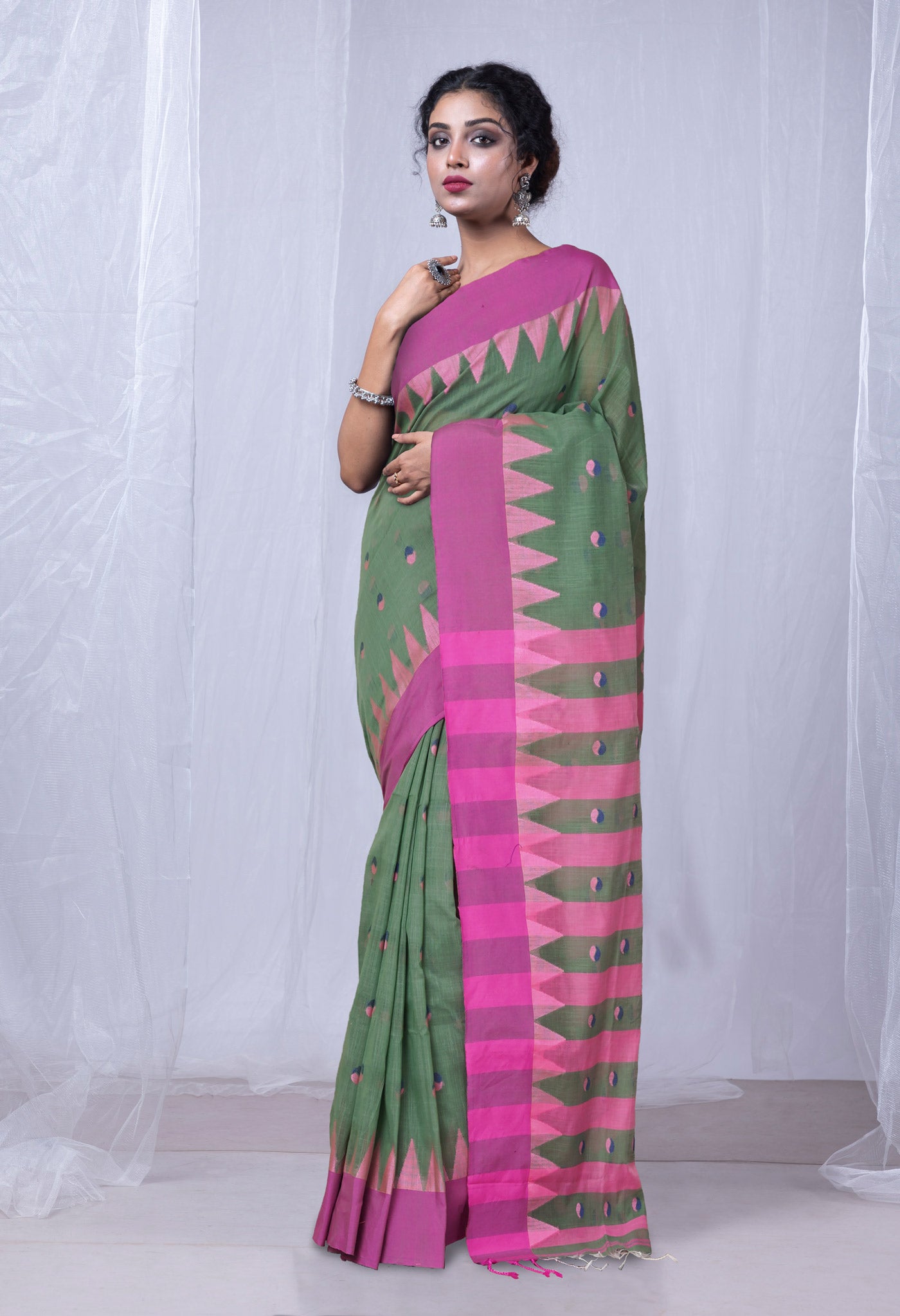 Green Pure Handloom Bengal Cotton Linen Saree-UNM81586