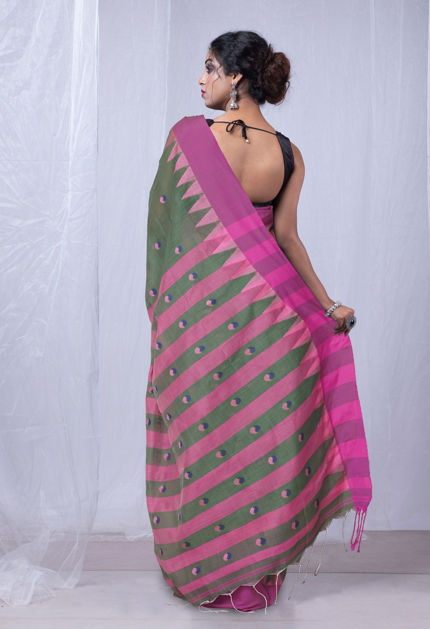 Green Pure Handloom Bengal Cotton Linen Saree-UNM81586