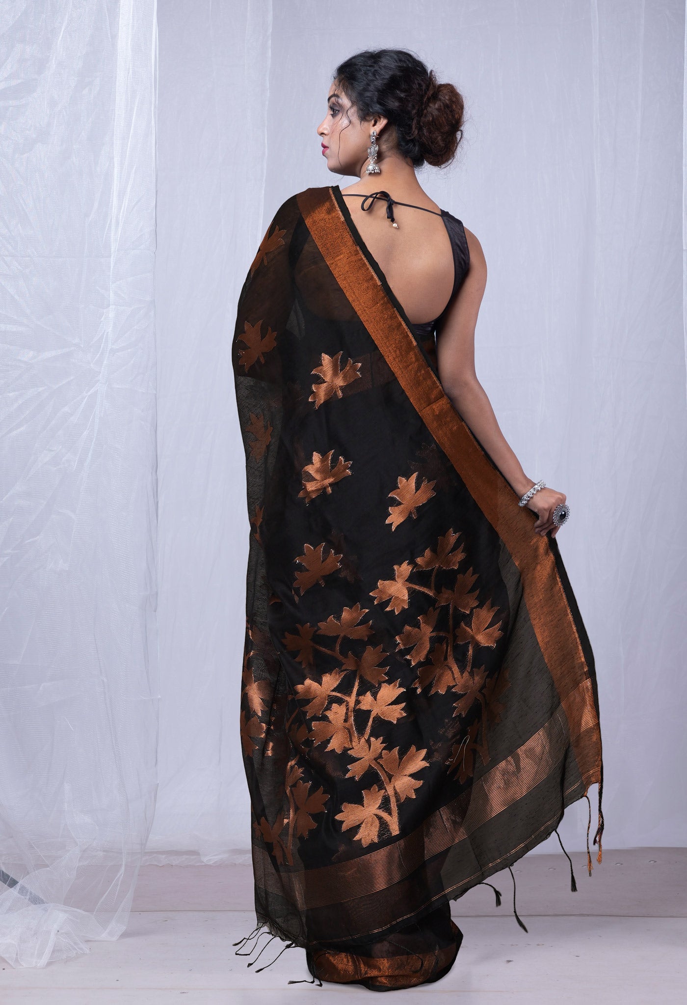 Black Pure Handloom Bengal Sico Saree-UNM81593