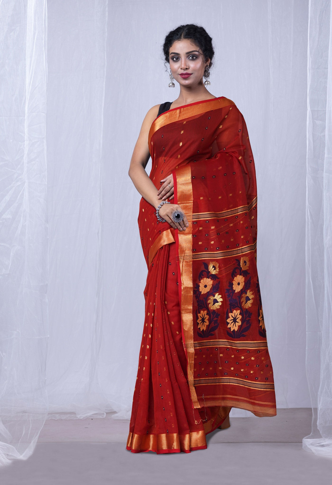 Red Pure Handloom Maheshwari Sico Saree-UNM81603