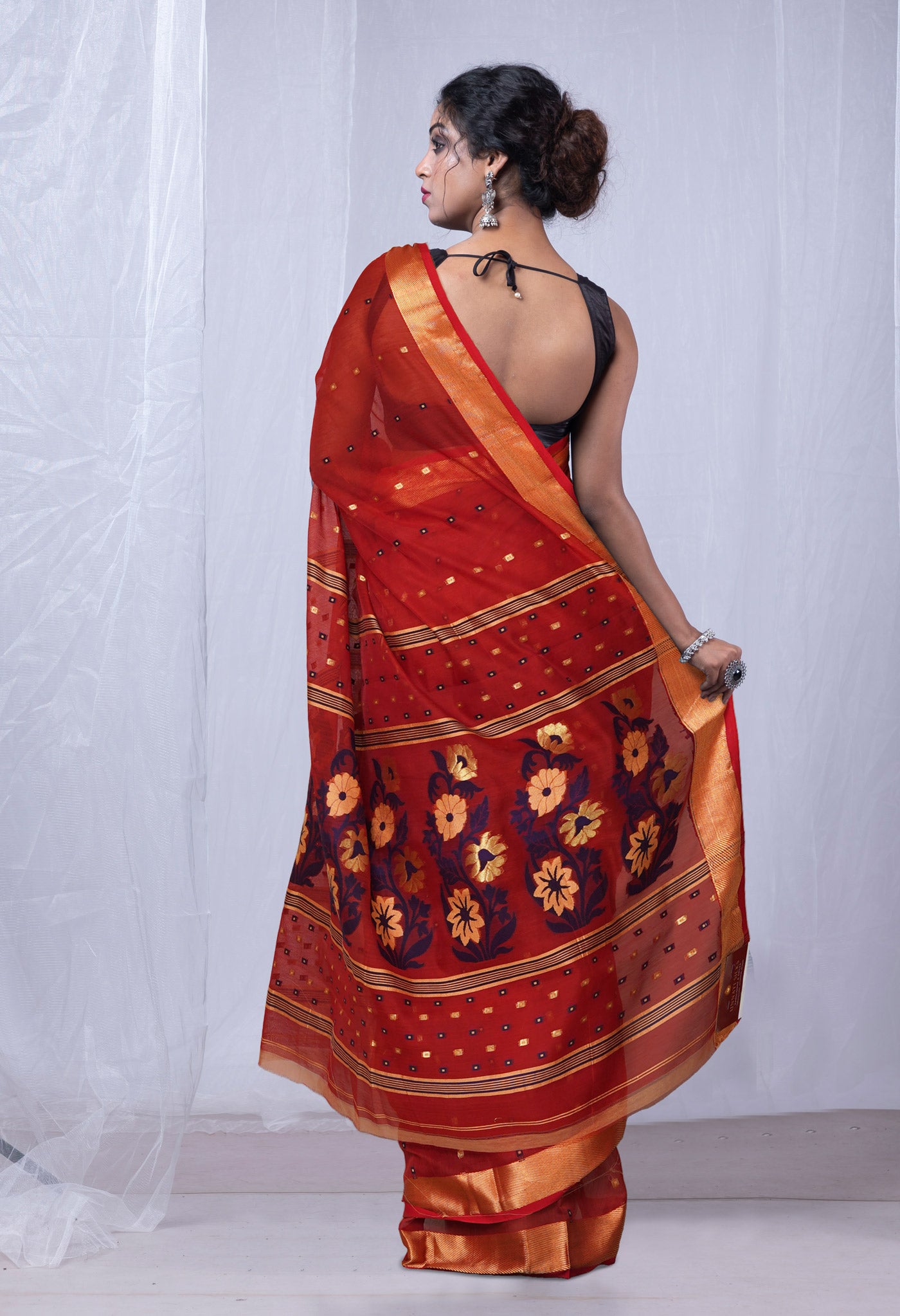 Red Pure Handloom Maheshwari Sico Saree-UNM81603