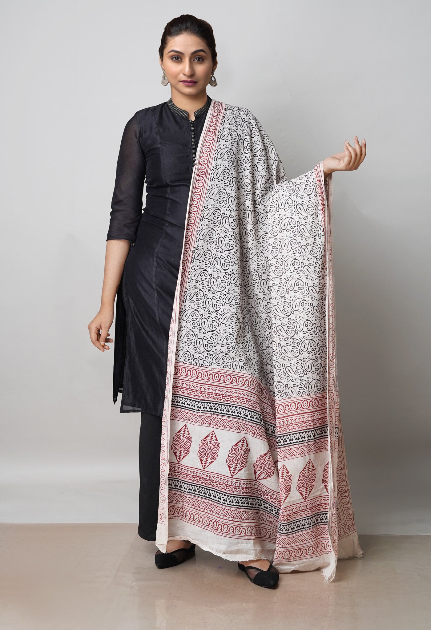 Half White Pure Superfine Mulmul Cotton Bagh Printed Dupatta –UDS5035