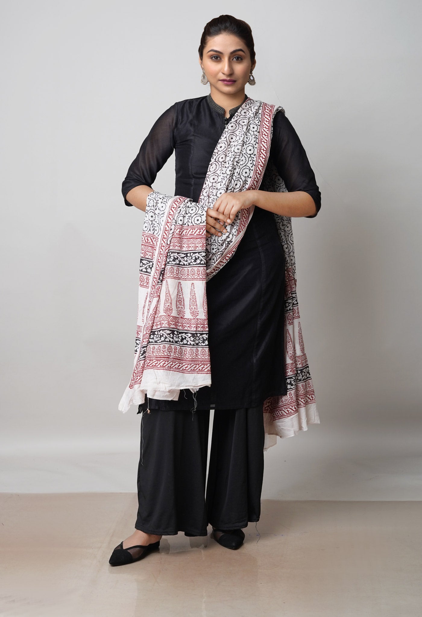 Half White Pure Superfine Mulmul Cotton Bagh Printed Dupatta –UDS5037