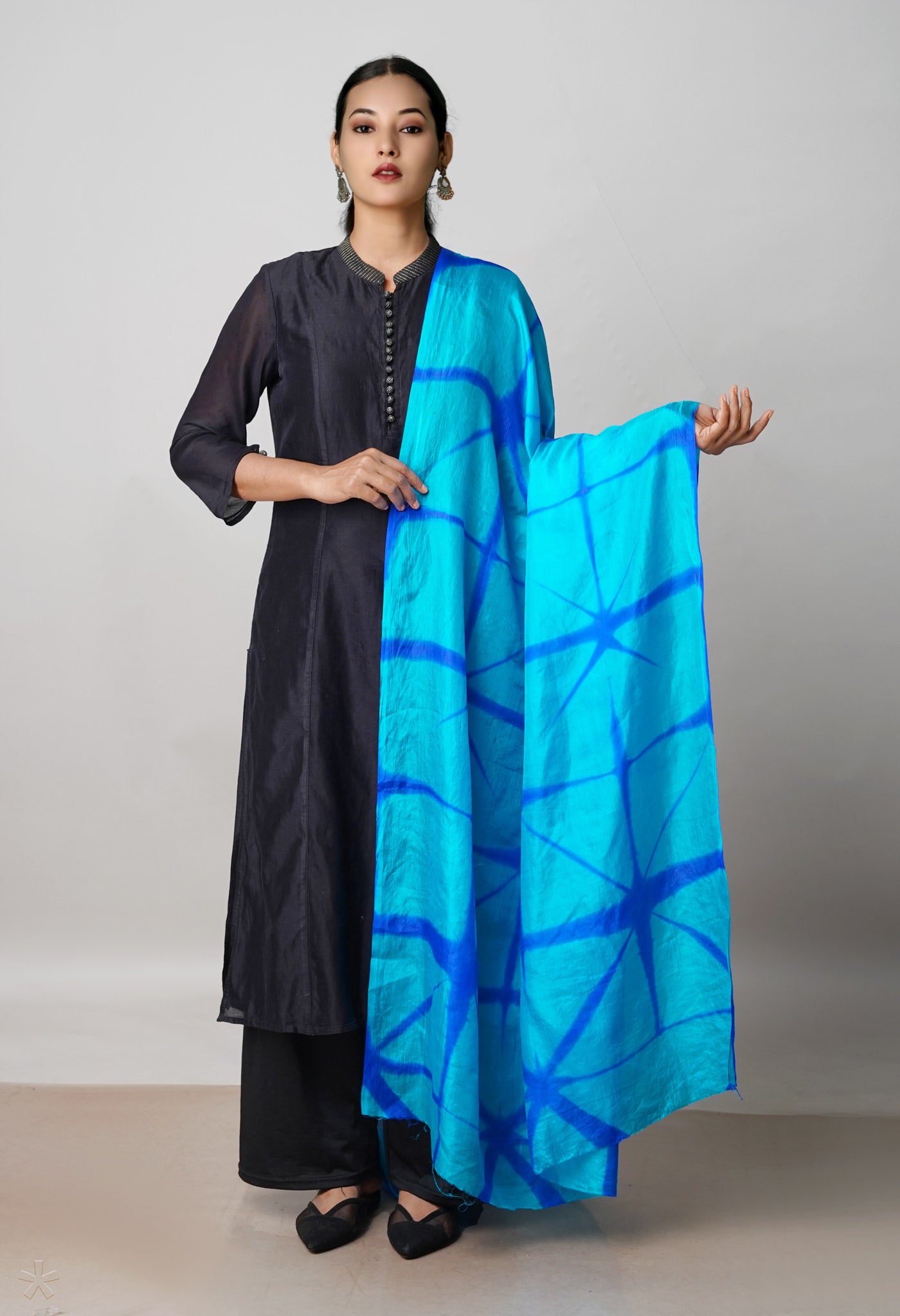 Sky Blue Pure Handloom Clamp Dyeing Mysore Silk Dupatta–UDS5100