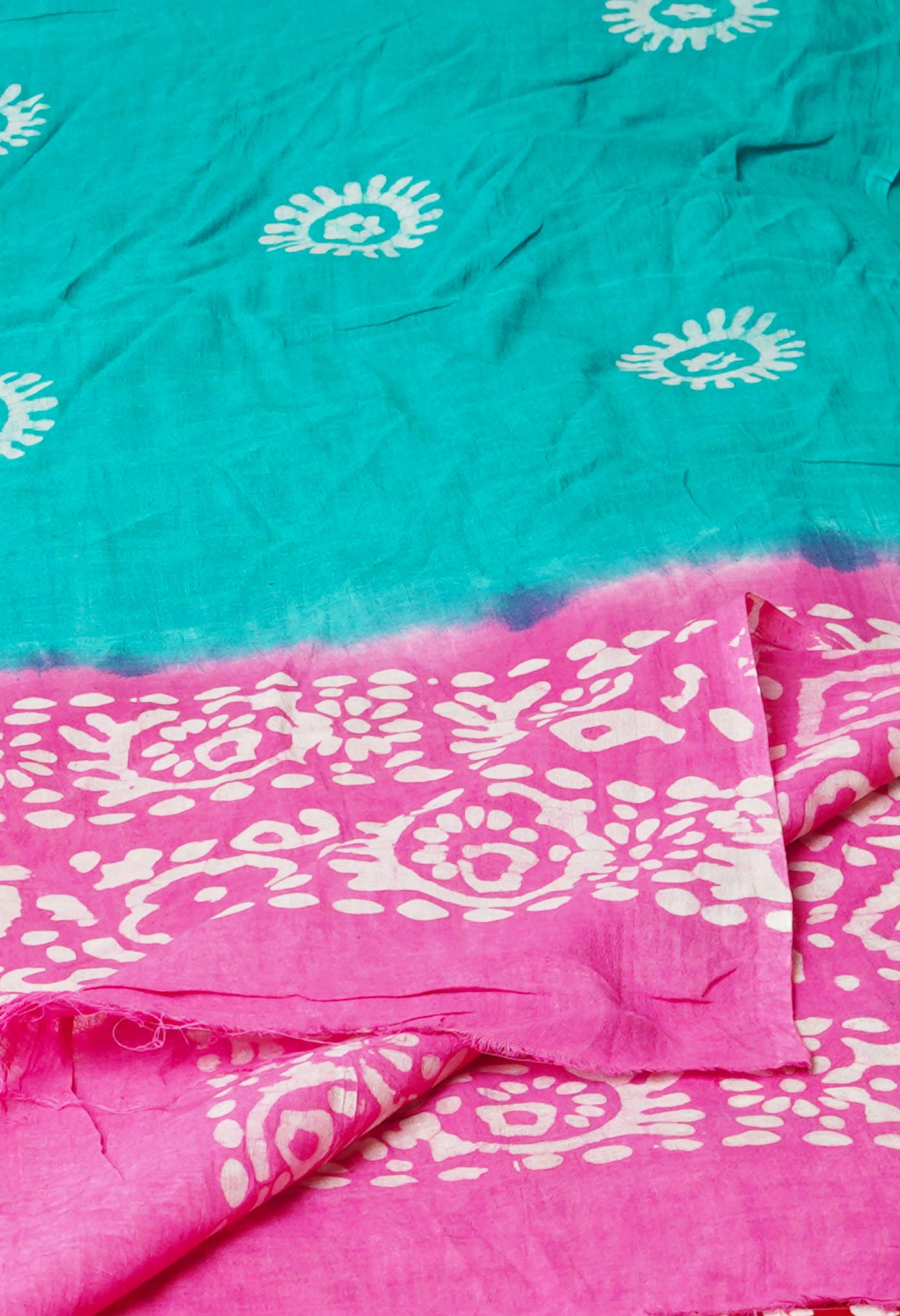 Green Pure Hand Batik Printed Soft Cotton Dupatta–UDS5388