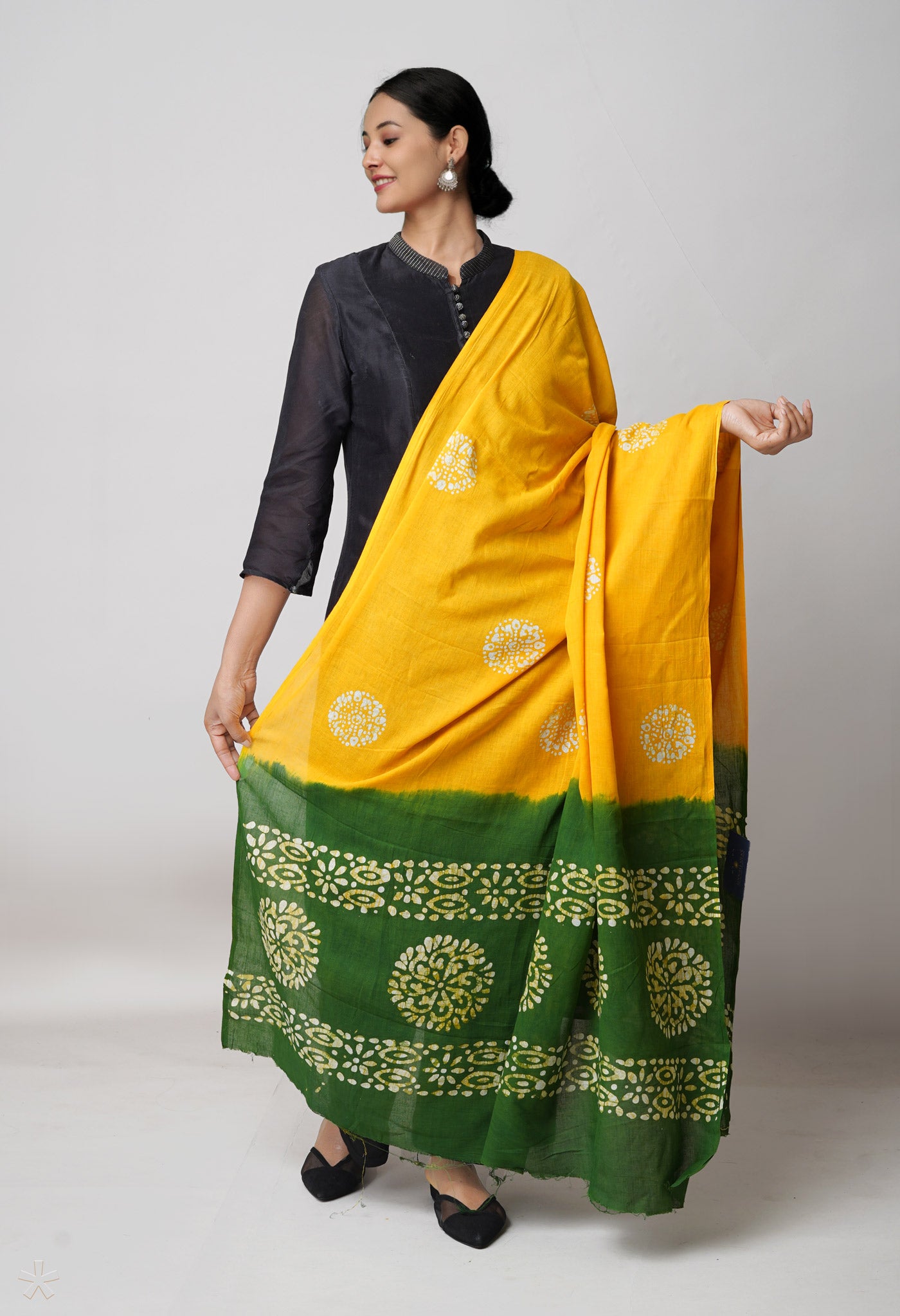 Yellow Pure Hand Batik Printed Soft Cotton Dupatta–UDS5390