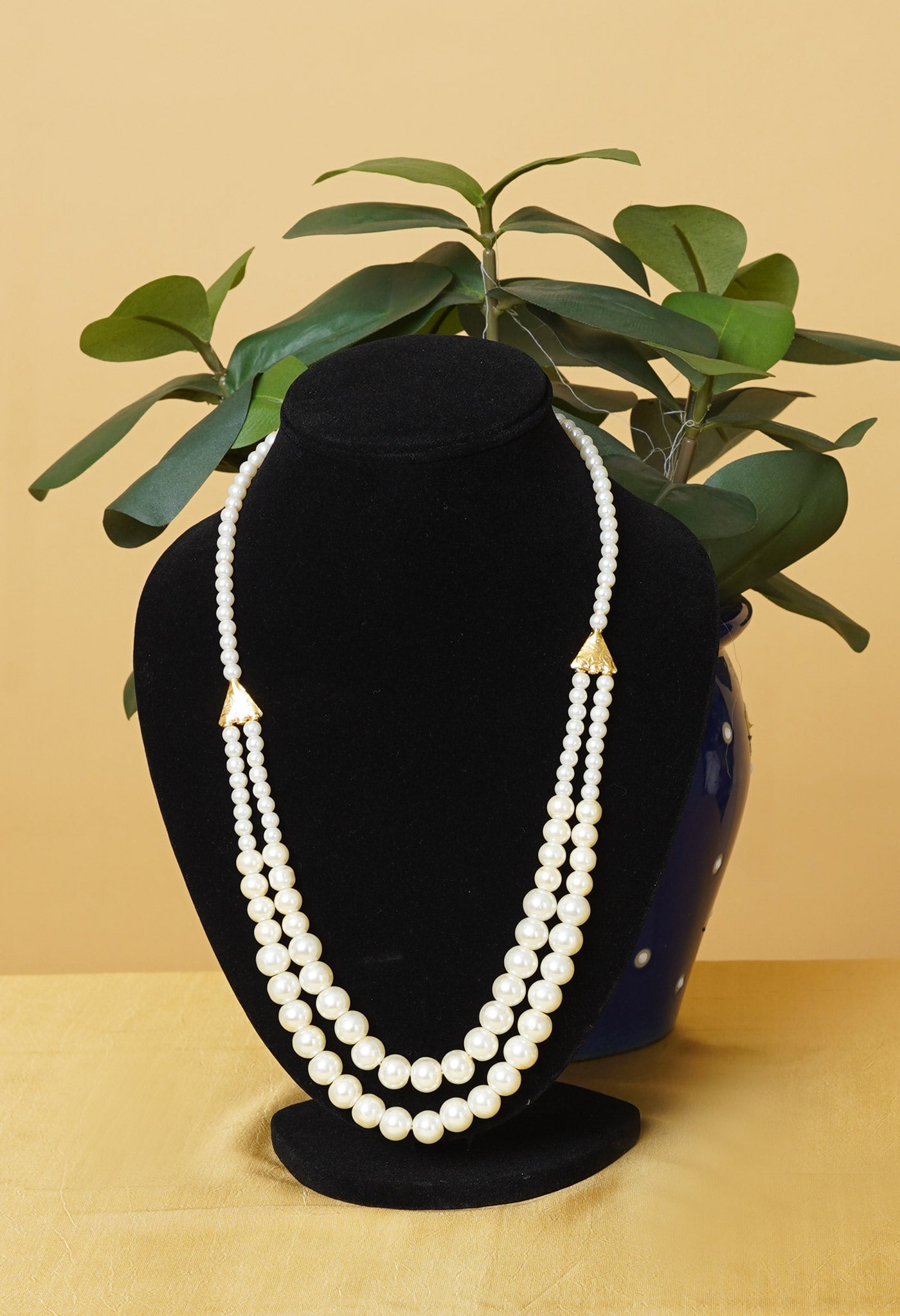 White Amravati Pearls Beads Necklace-UJ491