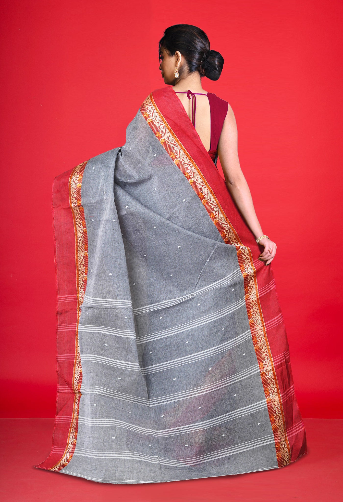 Grey Pure Handloom Superfine Bengal Cotton Saree-UNM69582