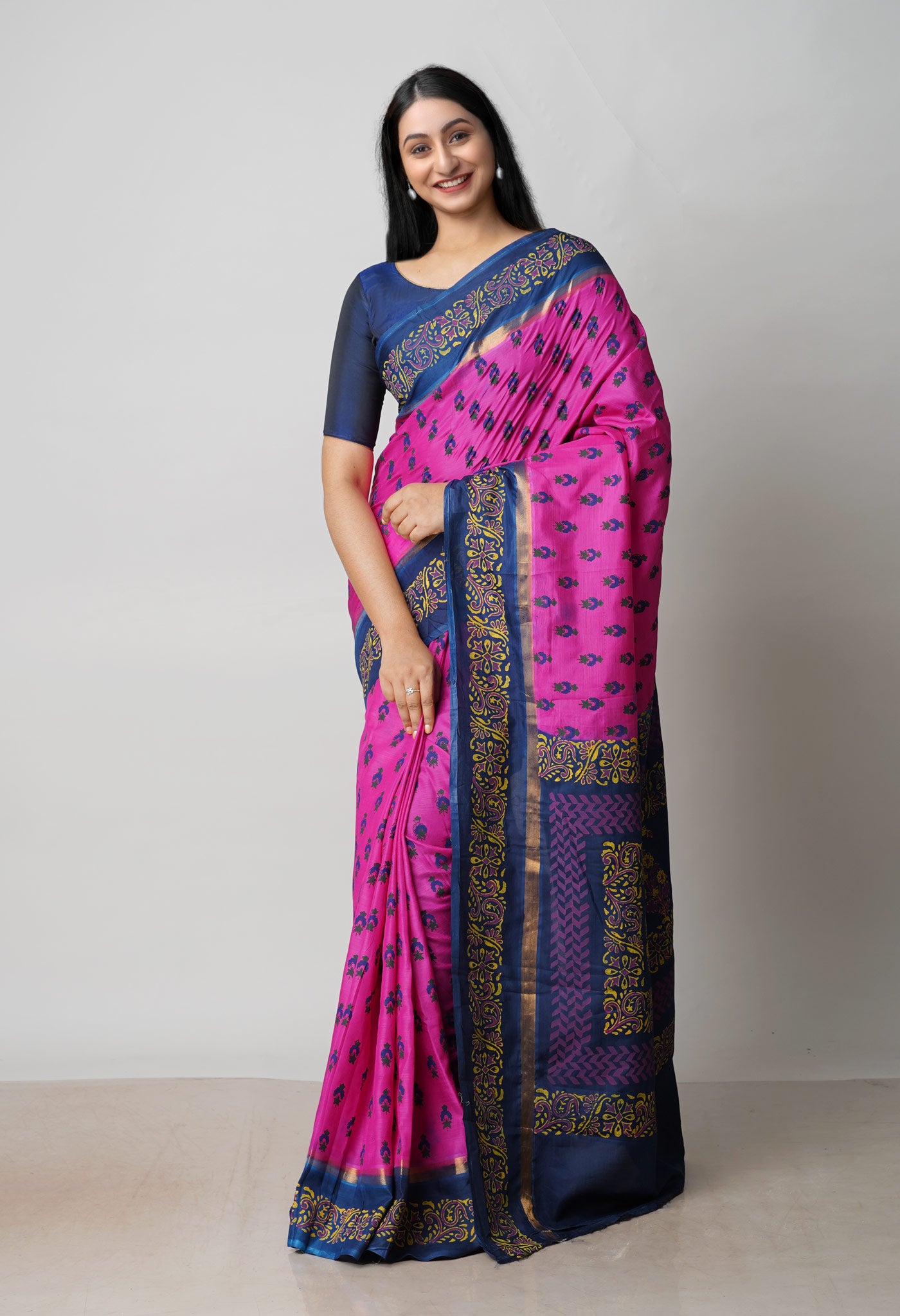 Buy Authentic Bengal Kantha Embroidered Silk Saree Online at iTokri.com -  iTokri आई.टोकरी