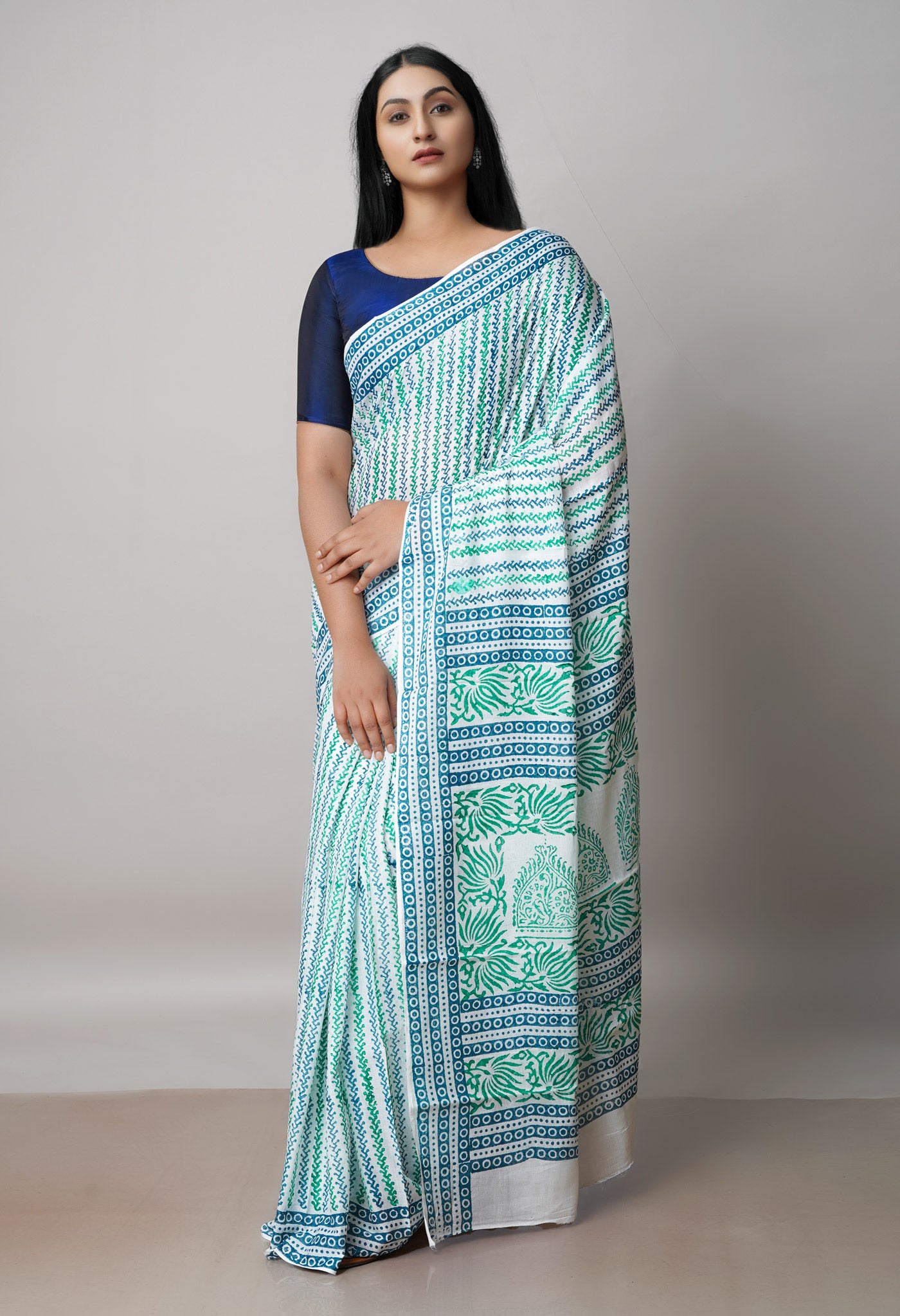 White Pure Block Printed  Superfine Mulmul Cotton Saree With Kalamkari Blouse Piece-UNM72912