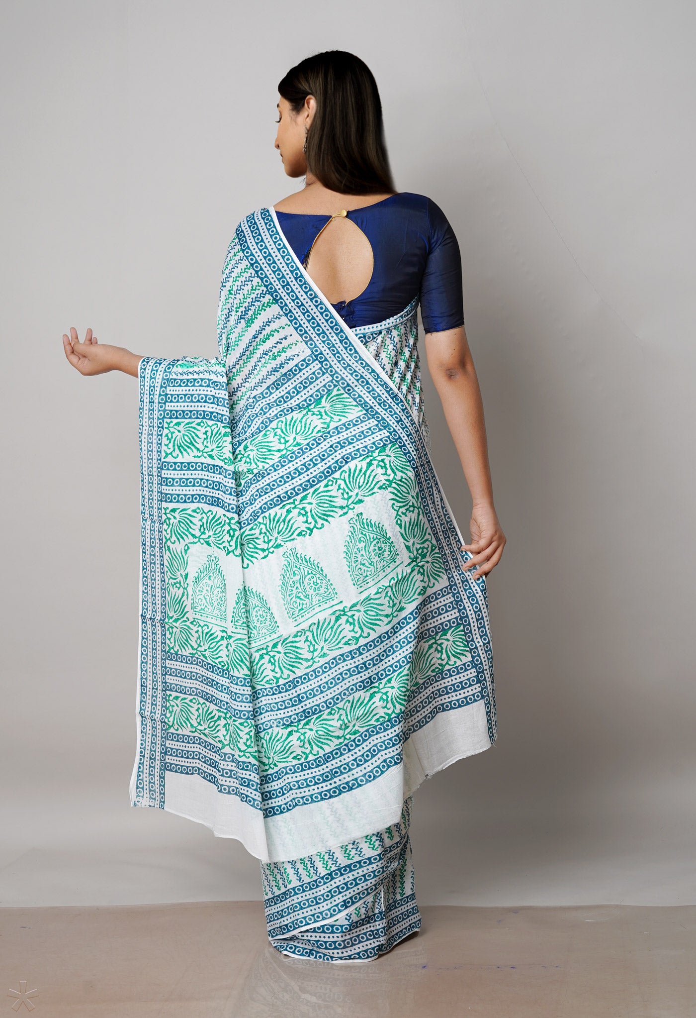 White Pure Block Printed  Superfine Mulmul Cotton Saree With Kalamkari Blouse Piece-UNM72912