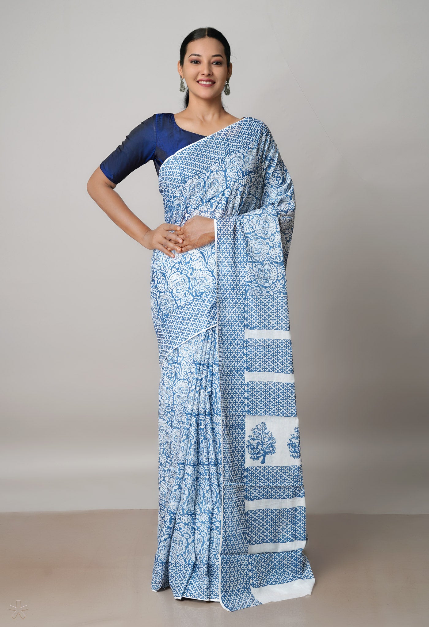 White Pure Block Printed Soft Cotton Saree With Kalamkari Blouse Piece