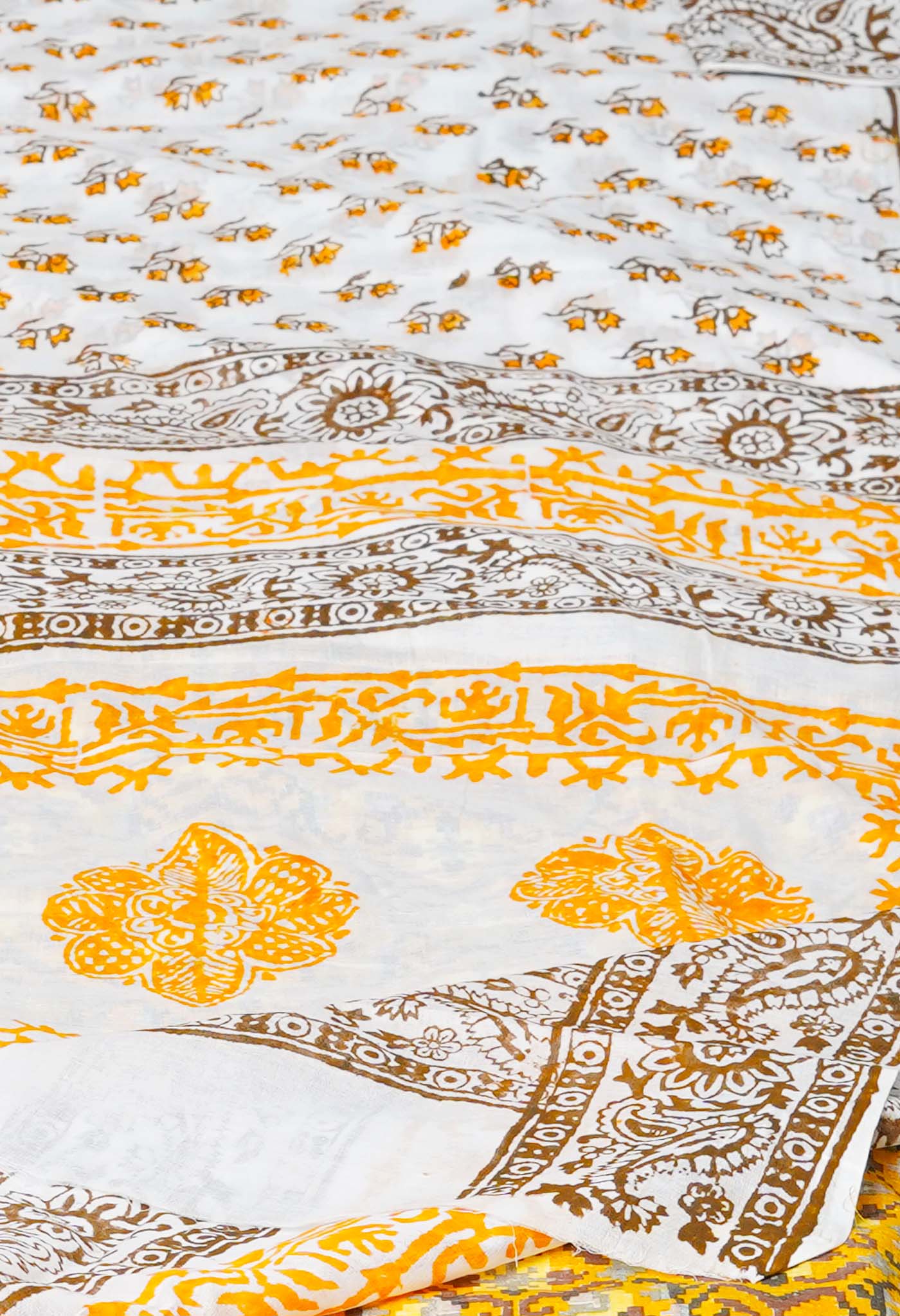 White Pure Block Printed  Superfine Mulmul Cotton Saree With Kalamkari Blouse Piece-UNM72924