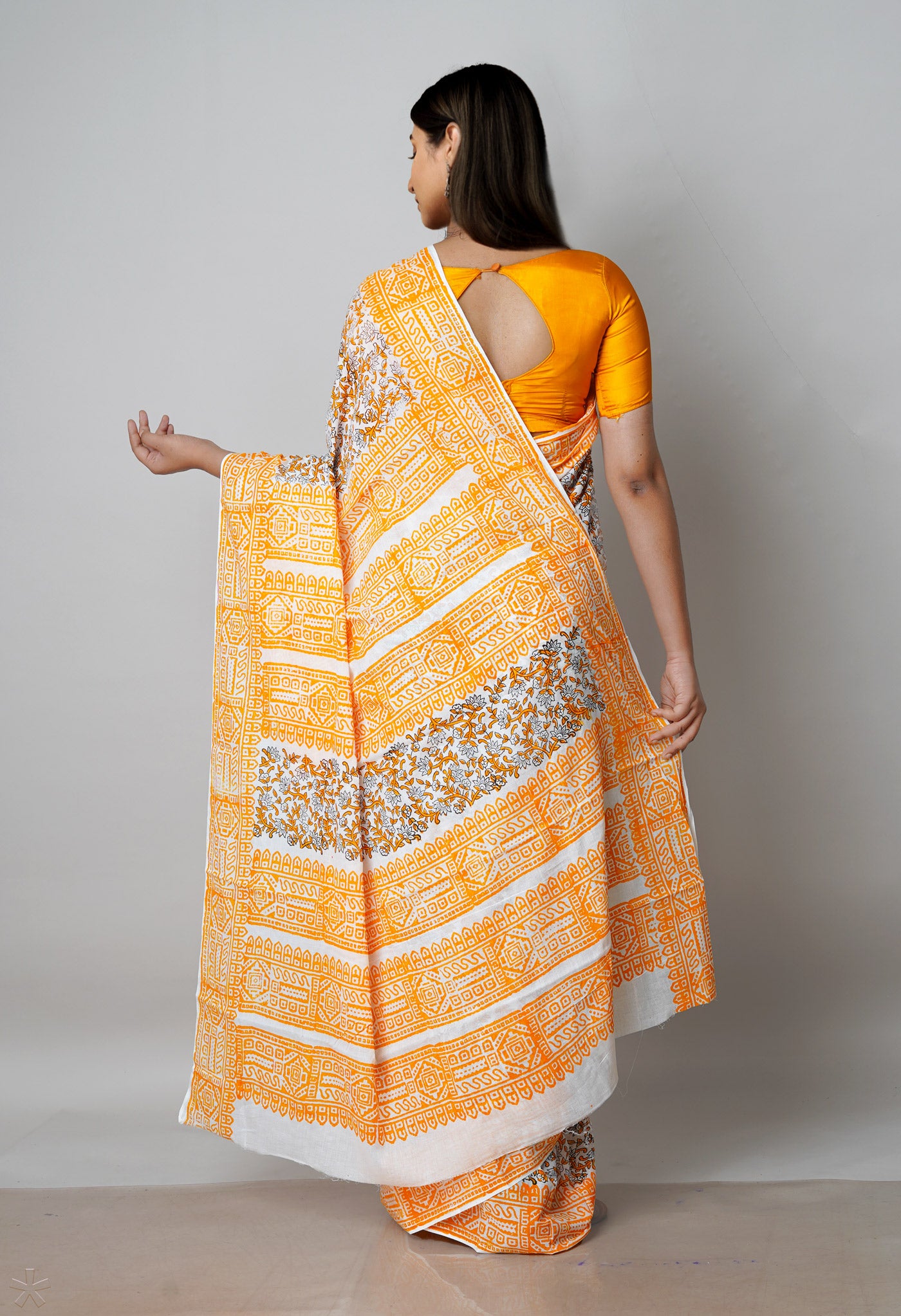 White Pure Block Printed  Superfine Mulmul Cotton Saree With Kalamkari Blouse Piece-UNM72927