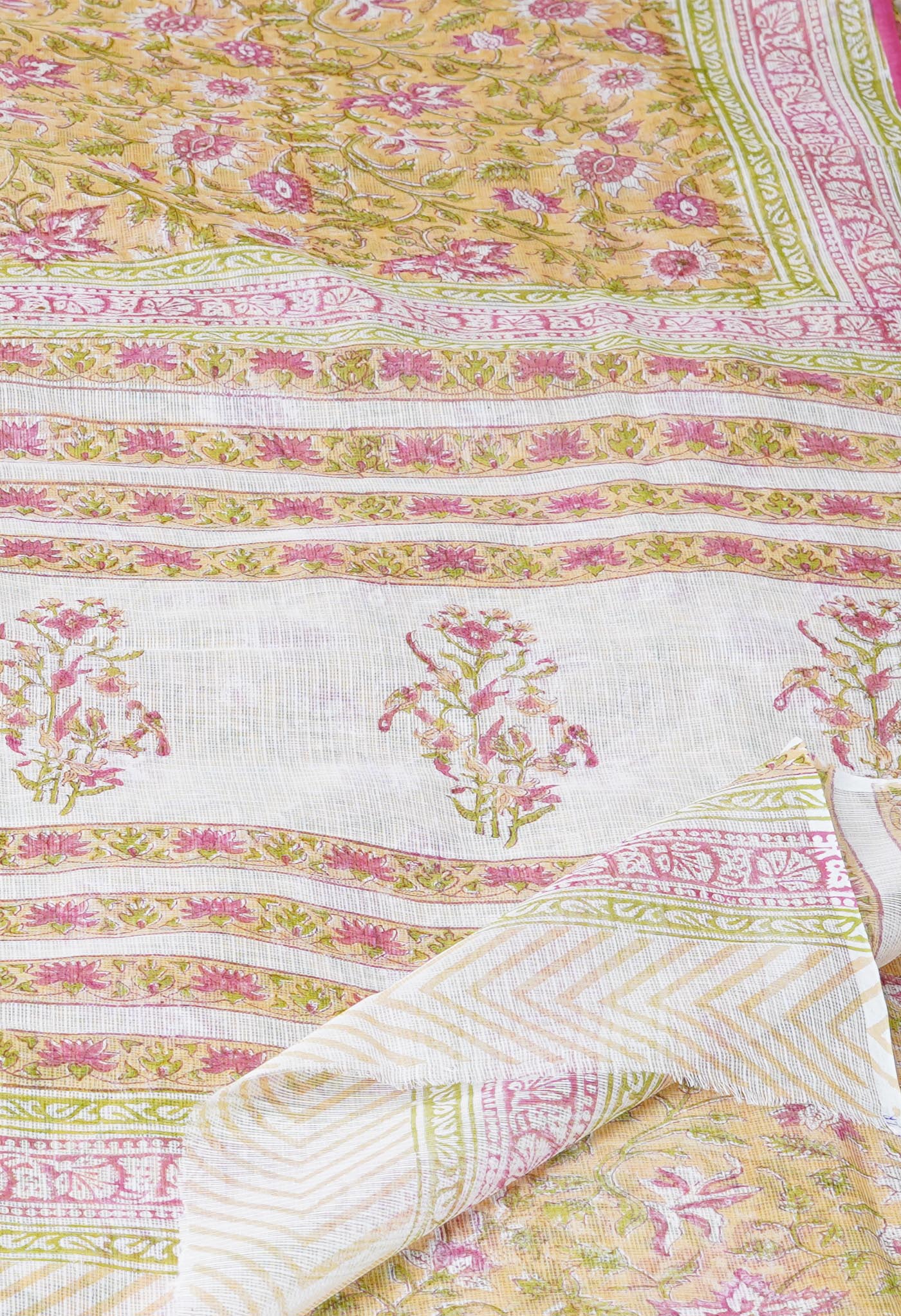 Cream Pure Block Printed Kota Cotton Saree With Cotton Blouse Piece-UNM73279