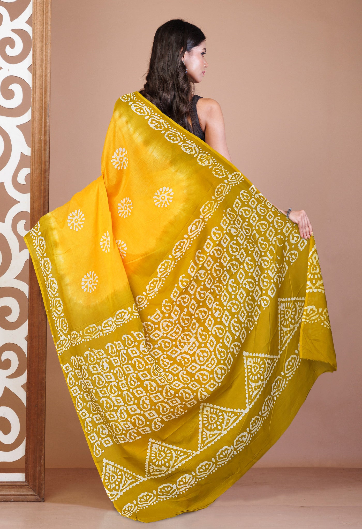 Yellow Pure Hand Batik Printed Cotton Saree-UNM73410