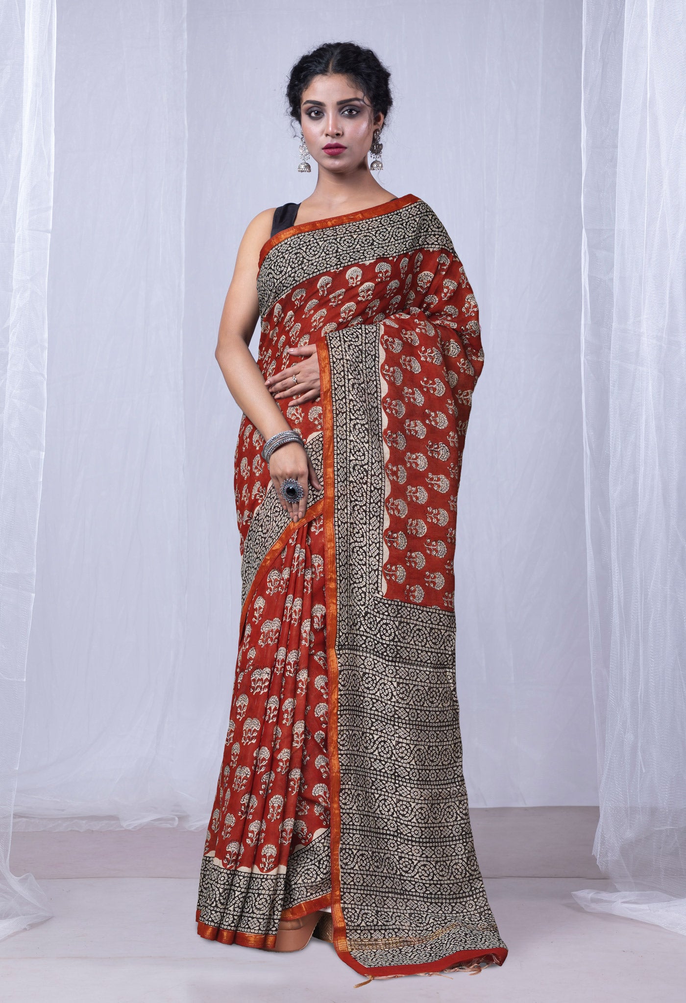 Red Pashmina Bagru Printed Cotton Saree-UNM74043