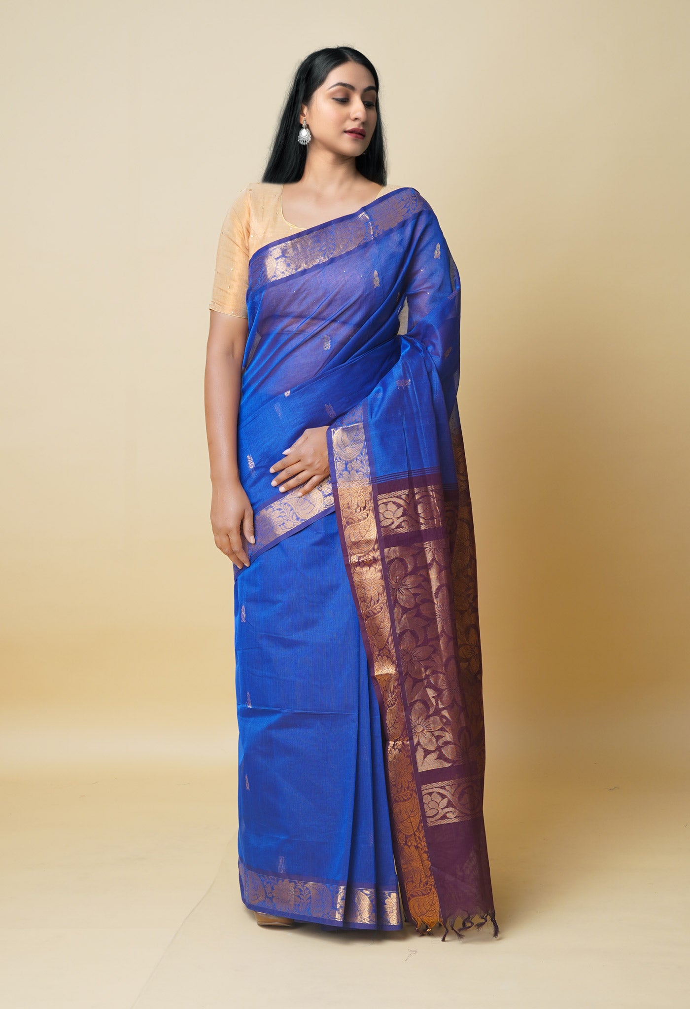 Royal Blue & Sky Blue Ghicha Anchal Sarees, Khadi Cotton Plain Sarees🔥9733319373🔥  | Saree, Khadi saree, Silk sarees