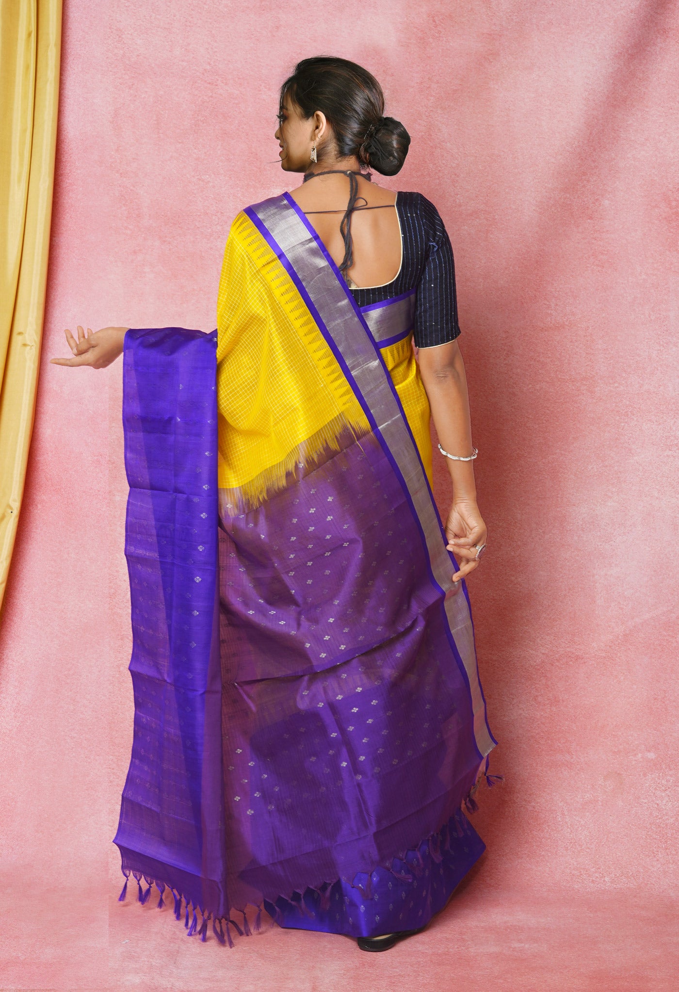 Royal Turmeric Yellow Kanjeevaram Saree with Golden Navy Blue Pallu –  Ishita Collection