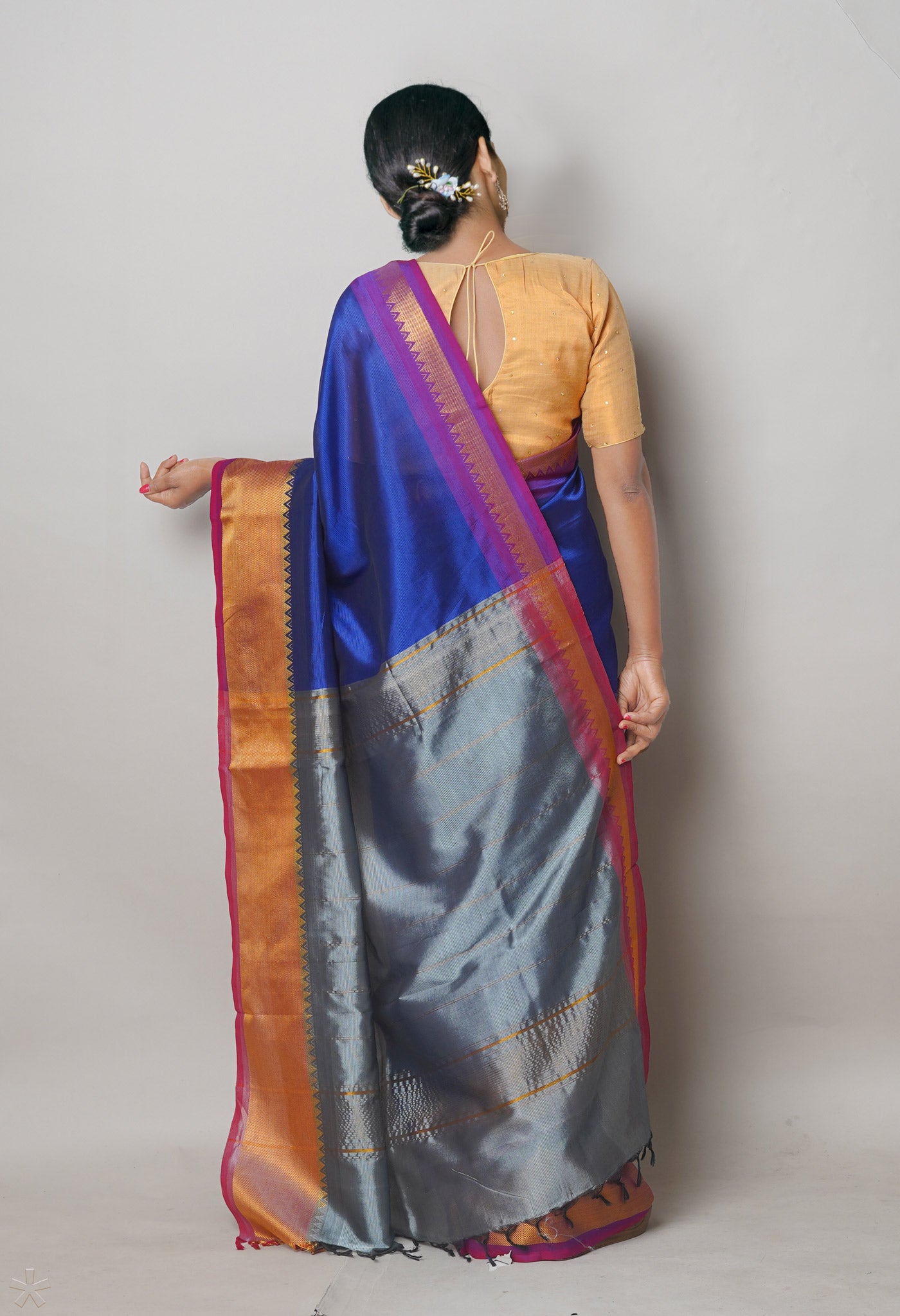 Dark Blue Pure Handloom Narayanpet Silk Saree-UNM74359