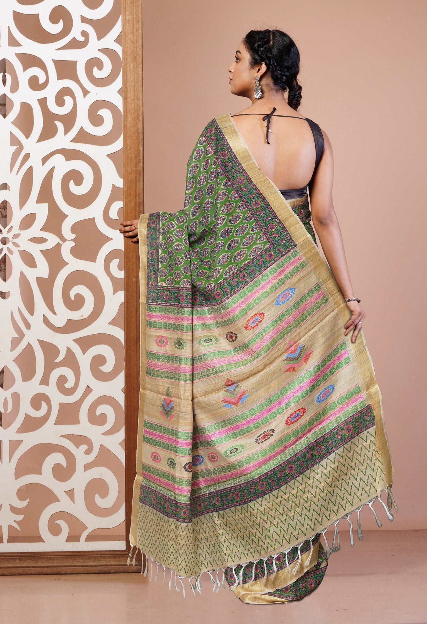 Green Pure Handloom Hand Block Printed Vidarbha Tussar Silk Saree-UNM75428