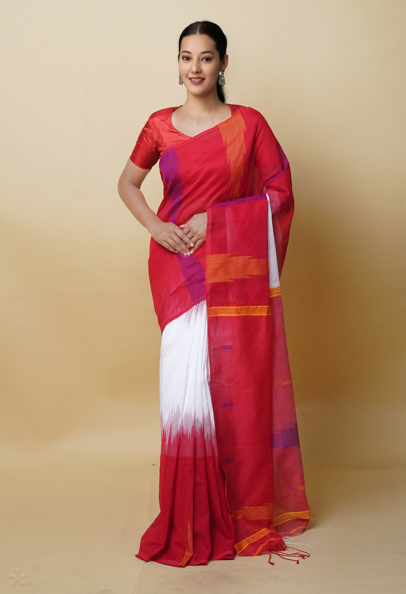 White Color Pure Cotton Solid Maheshwari Handloom Saree – BharatSthali