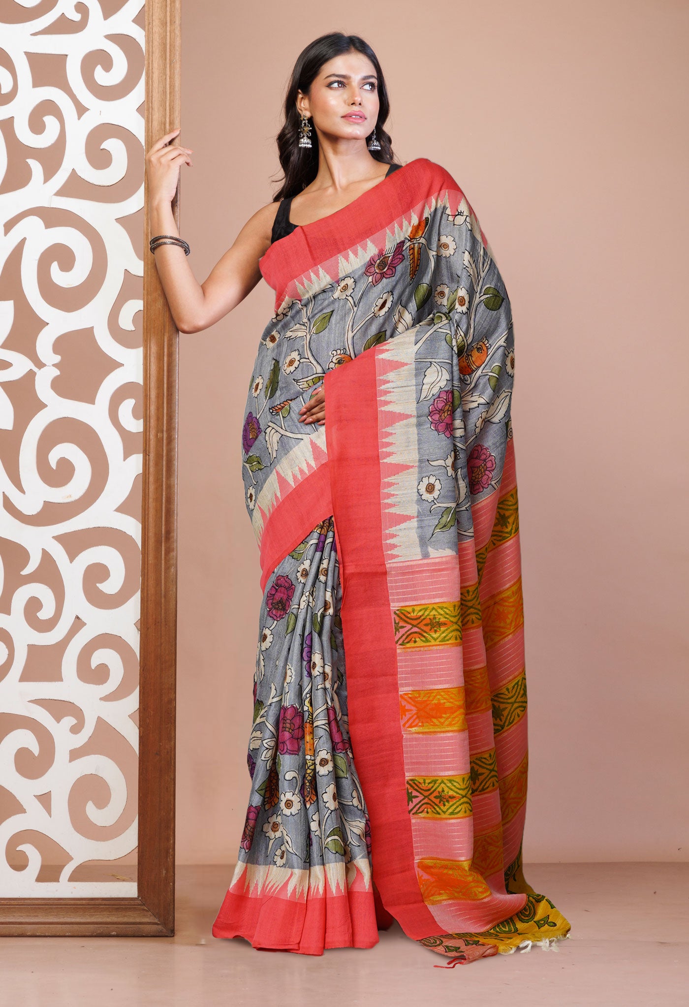 Grey Handpainted Kalamkari On Pure Handloom Tussar Silk Saree-UNM76117