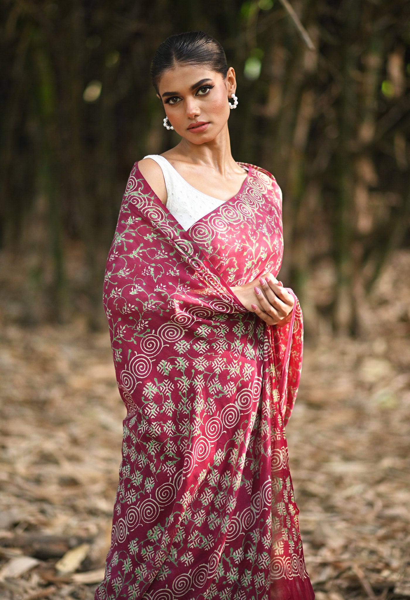 Maroon Pure Napthol Hand Block Pinted Superfine Mulmul Cotton Saree-UNM76890