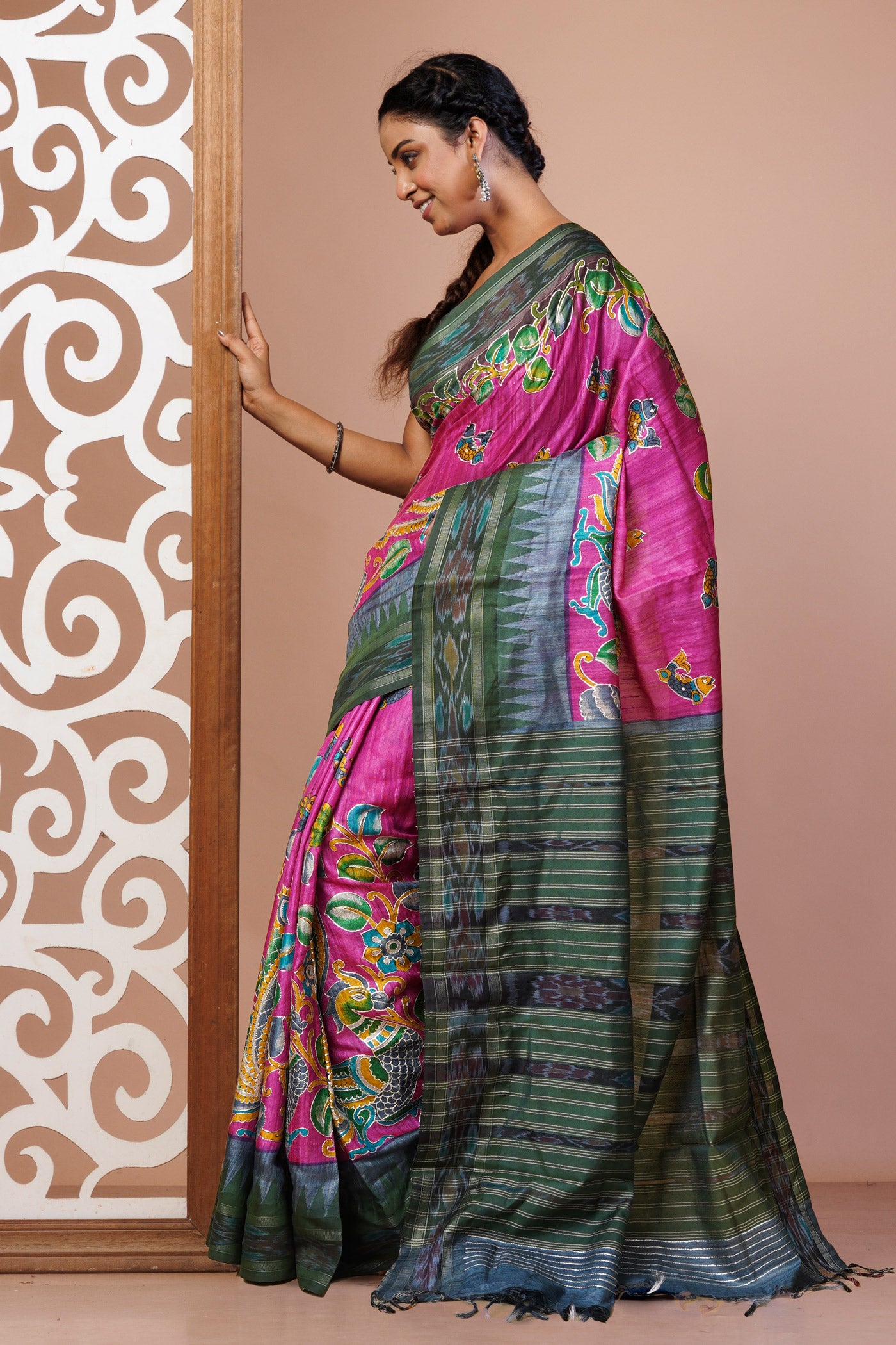 Pink Pure Handloom Block Printed With Embroidery Work Vidarbha Tussar Silk Saree-UNM78006