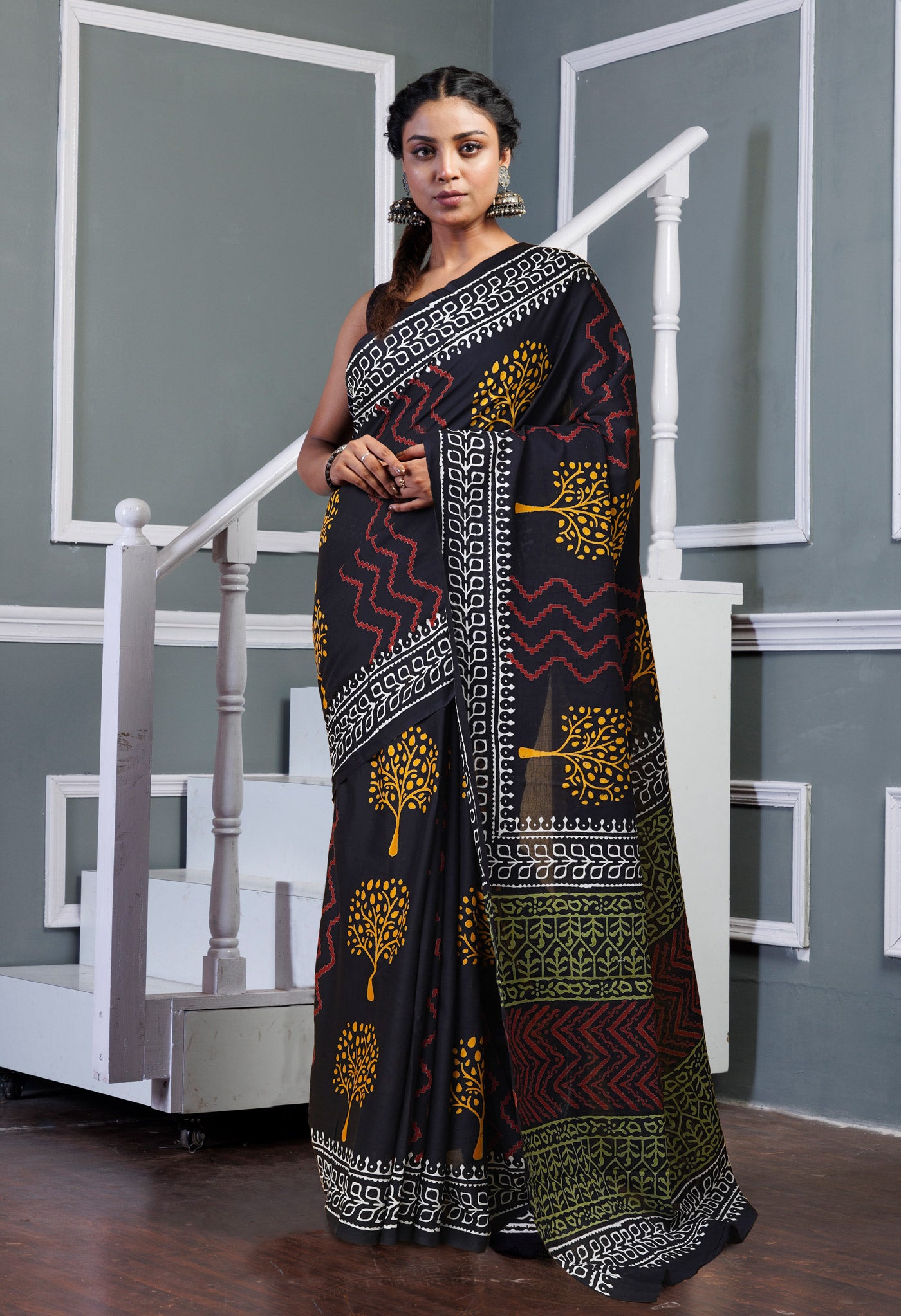 Black Pure  Hand Block Printed Soft Cotton Saree-UNM78032