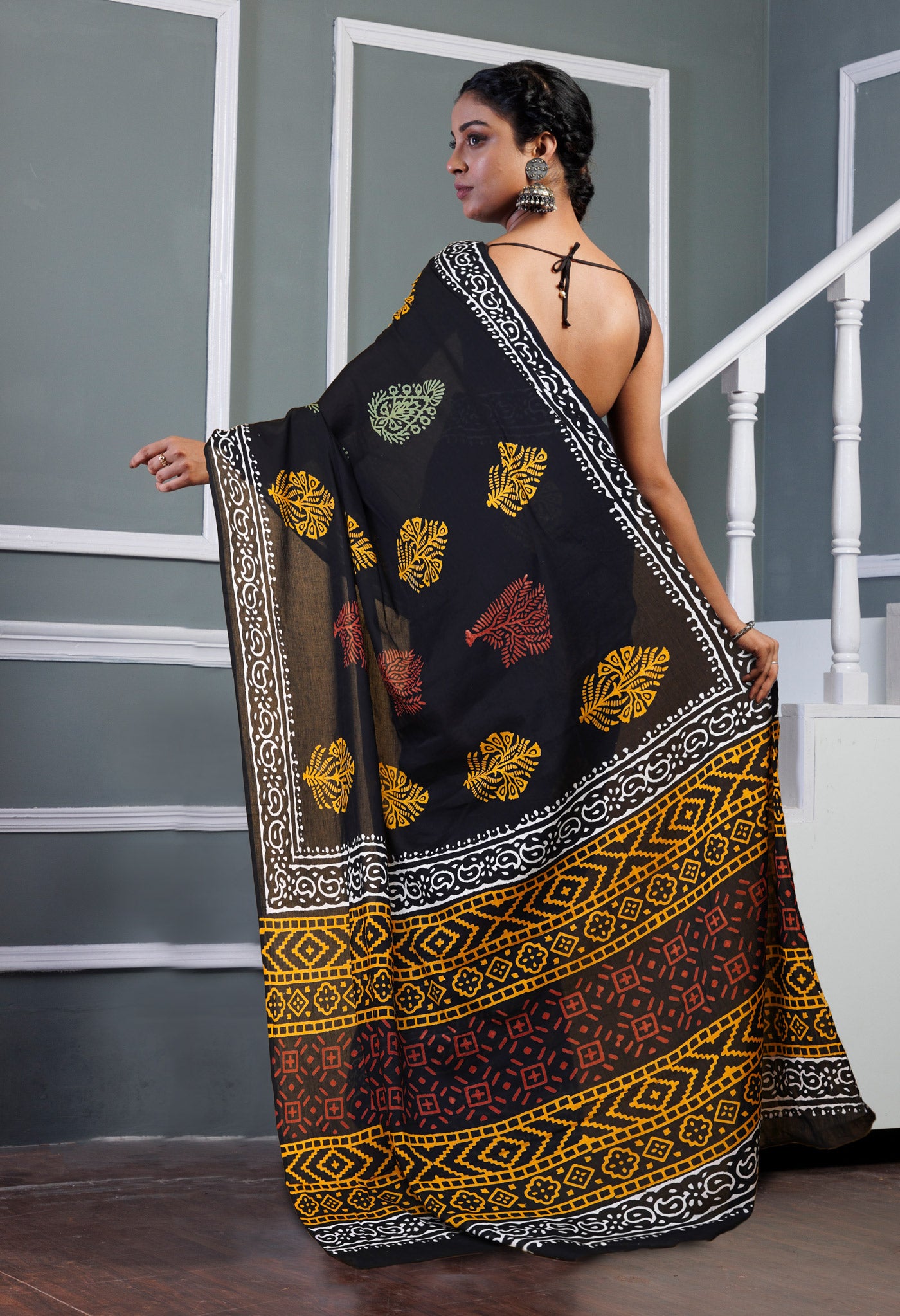 Black Pure  Hand Block Printed Soft Cotton Saree-UNM78034