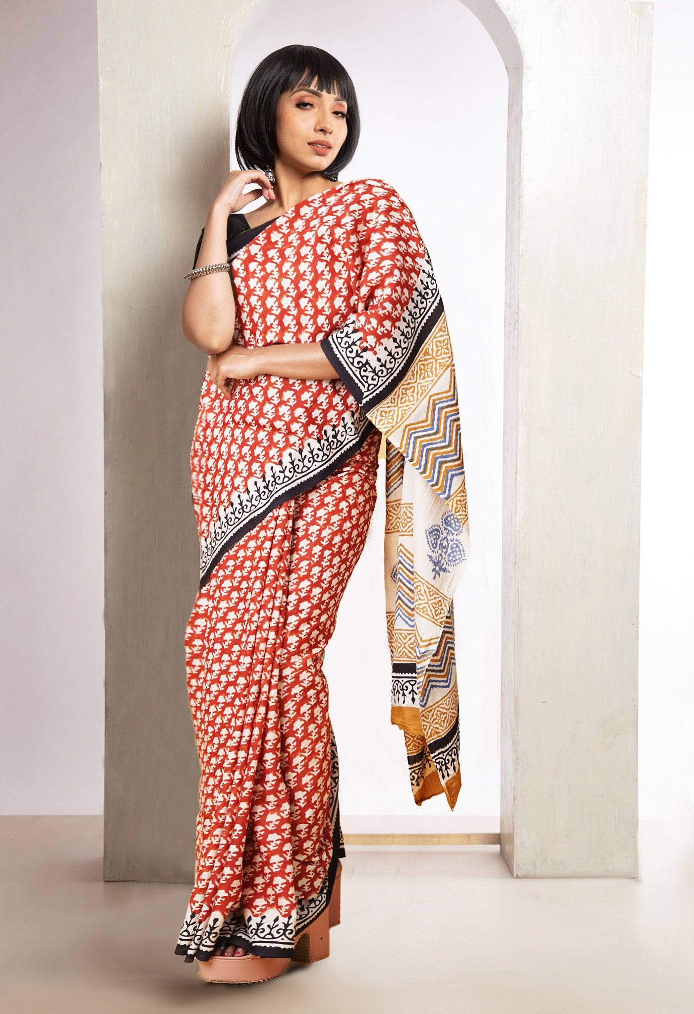 Red Pure Bagru Printed Soft Cotton Saree-UNM78124