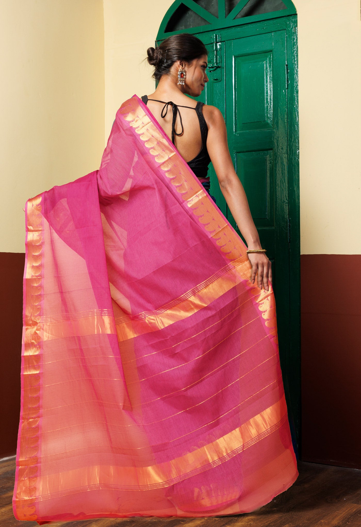 Pink Pure Handloom Gadwal Superfine Cotton Saree