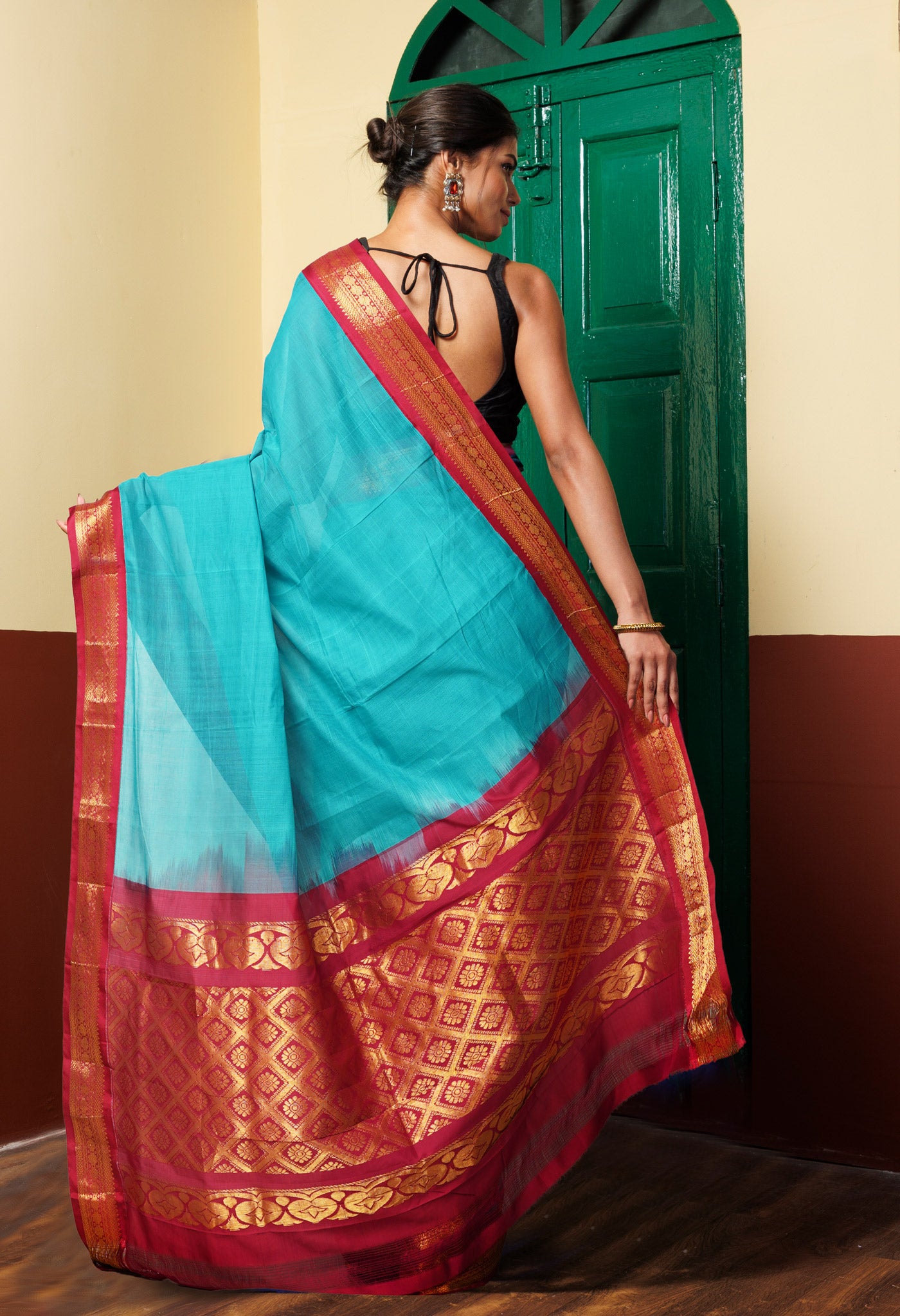 Green Pure Handloom Gadwal Cotton Saree-UNM78442