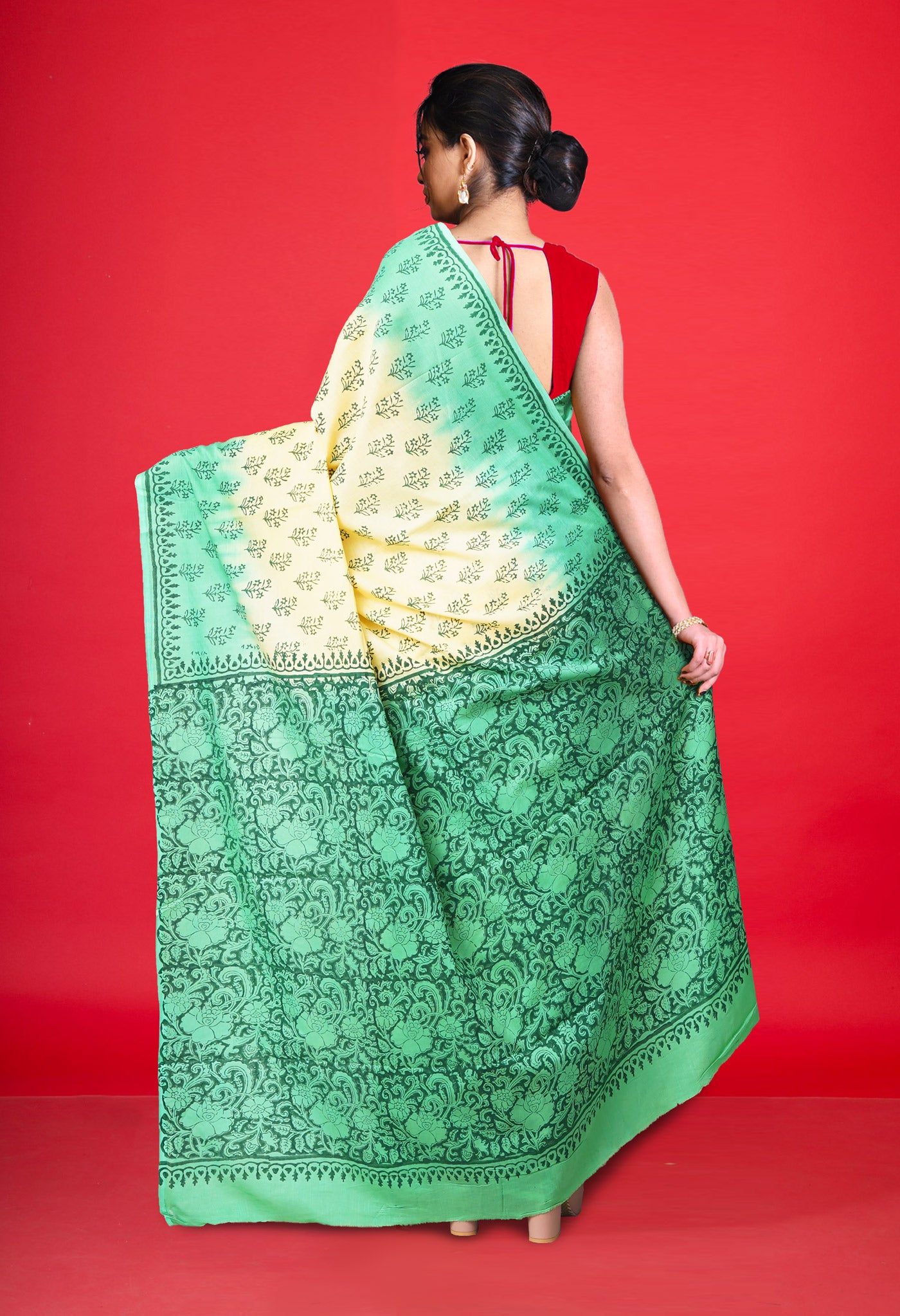 Cream-Green Pure  Block Printed Soft Cotton Saree-UNM78468