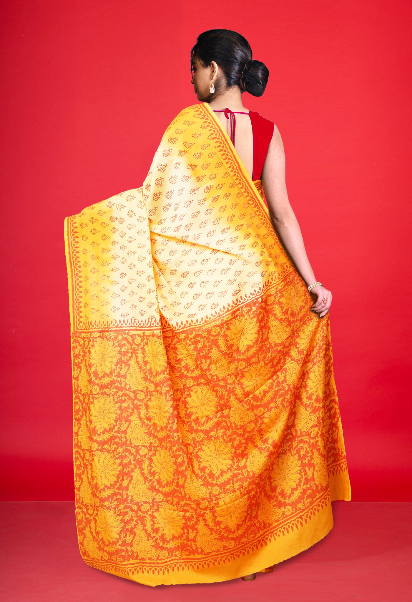 Cream-Orange Pure  Block Printed Soft Cotton Saree-UNM78491