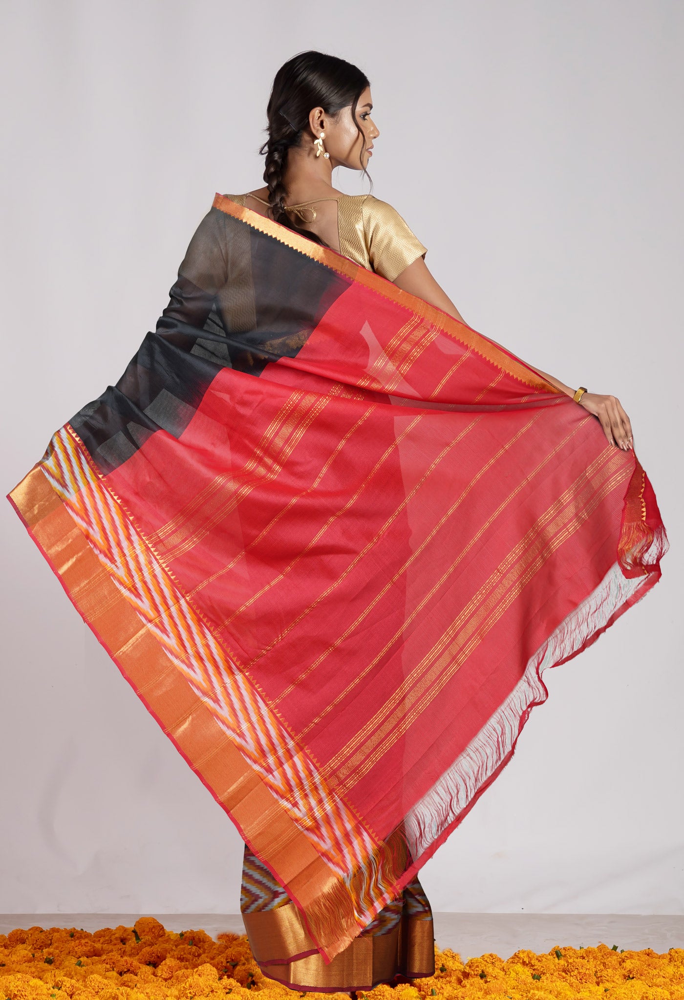 Black Pure Handloom Mangalgiri Soft Silk Saree-UNM78552