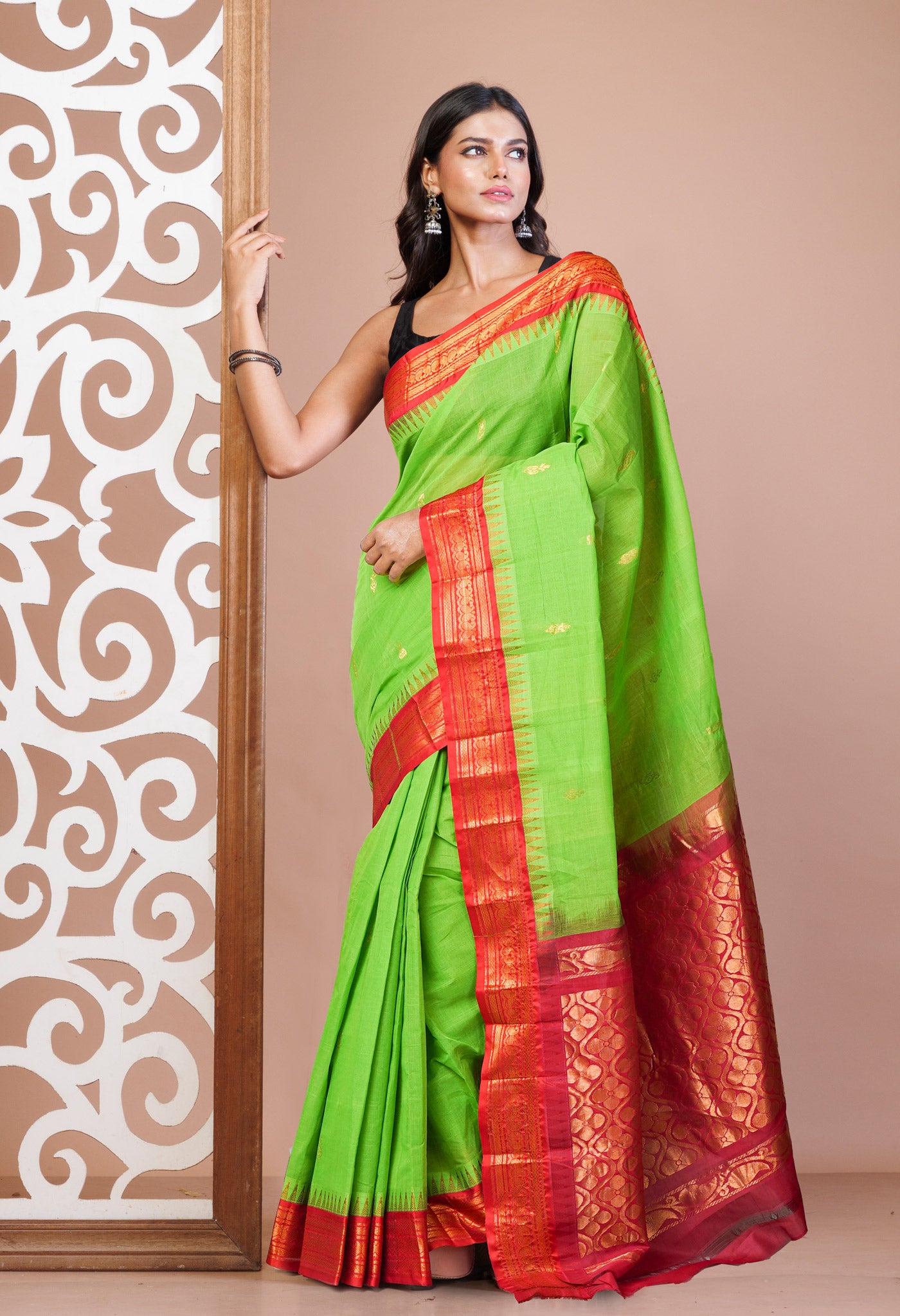 Green Pure  Handloom Gadwal Cotton Saree